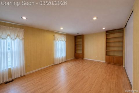 Tiny photo for 5045 Forestdale Drive, West Bloomfield Charter Township, MI 48322 (MLS # 20261014271)