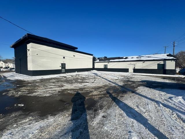 111 W Genesee Street