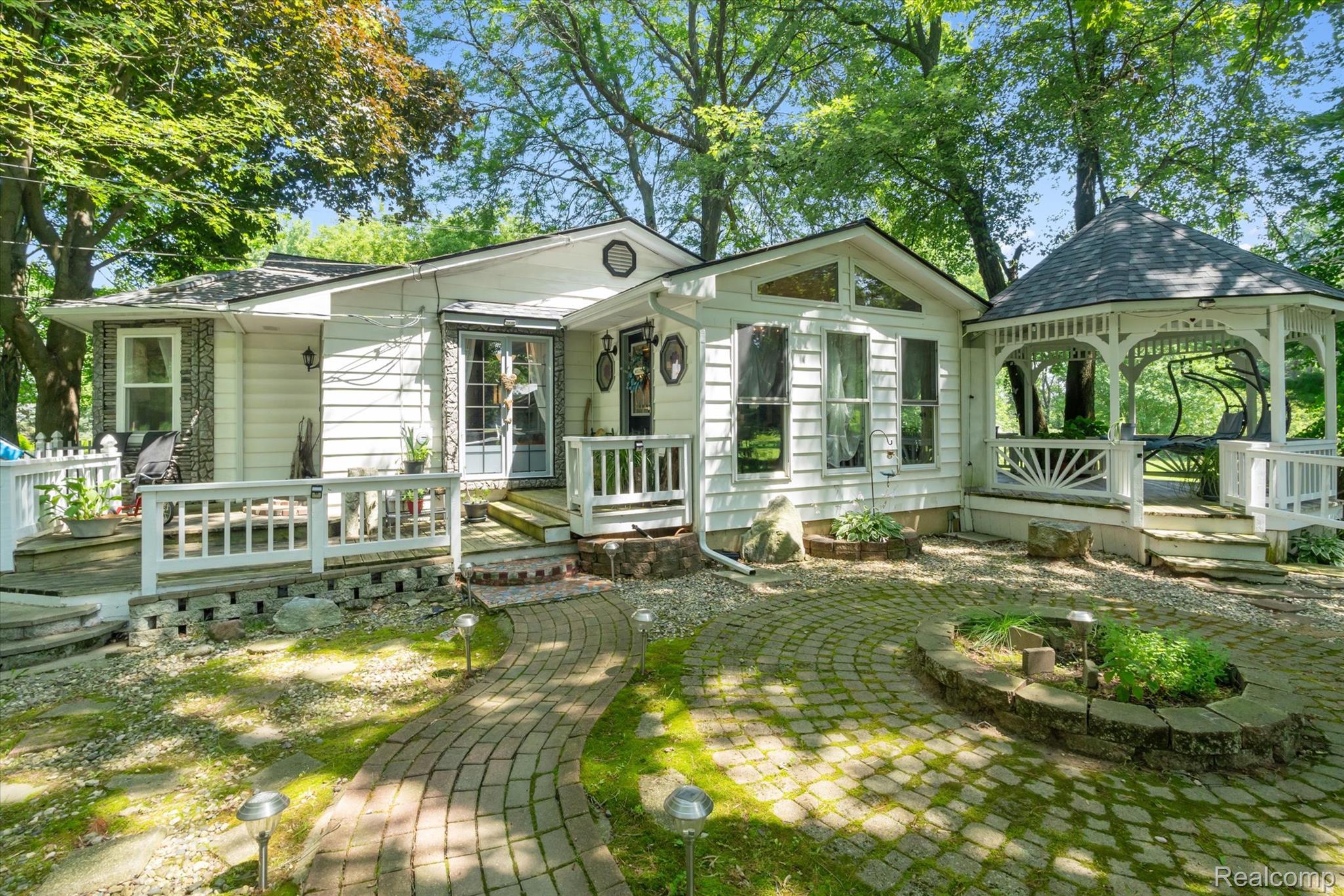 3439 N Mill Road