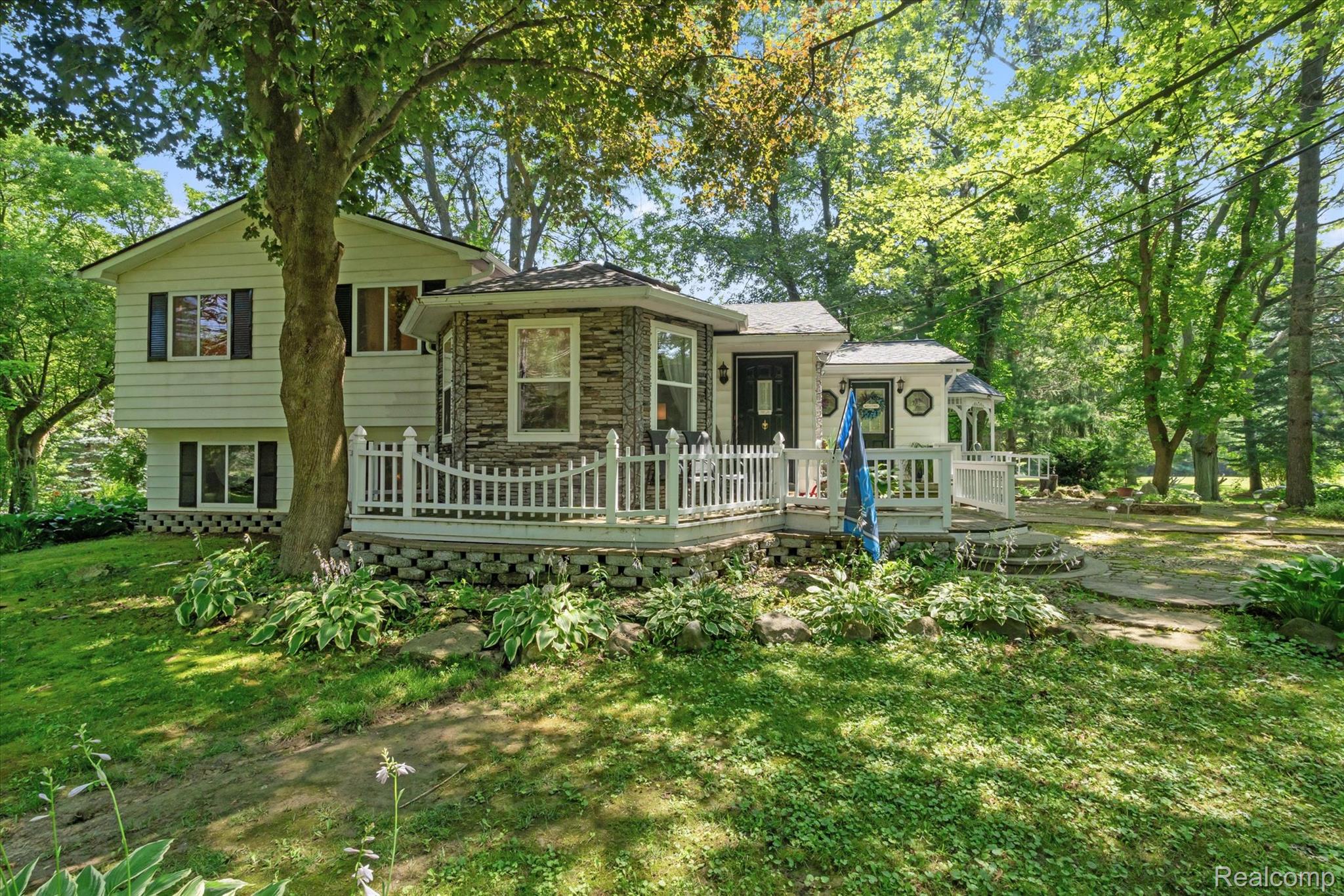 3439 N Mill Road