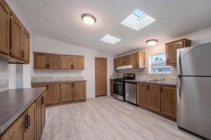 69205 Garver Lake Road 17