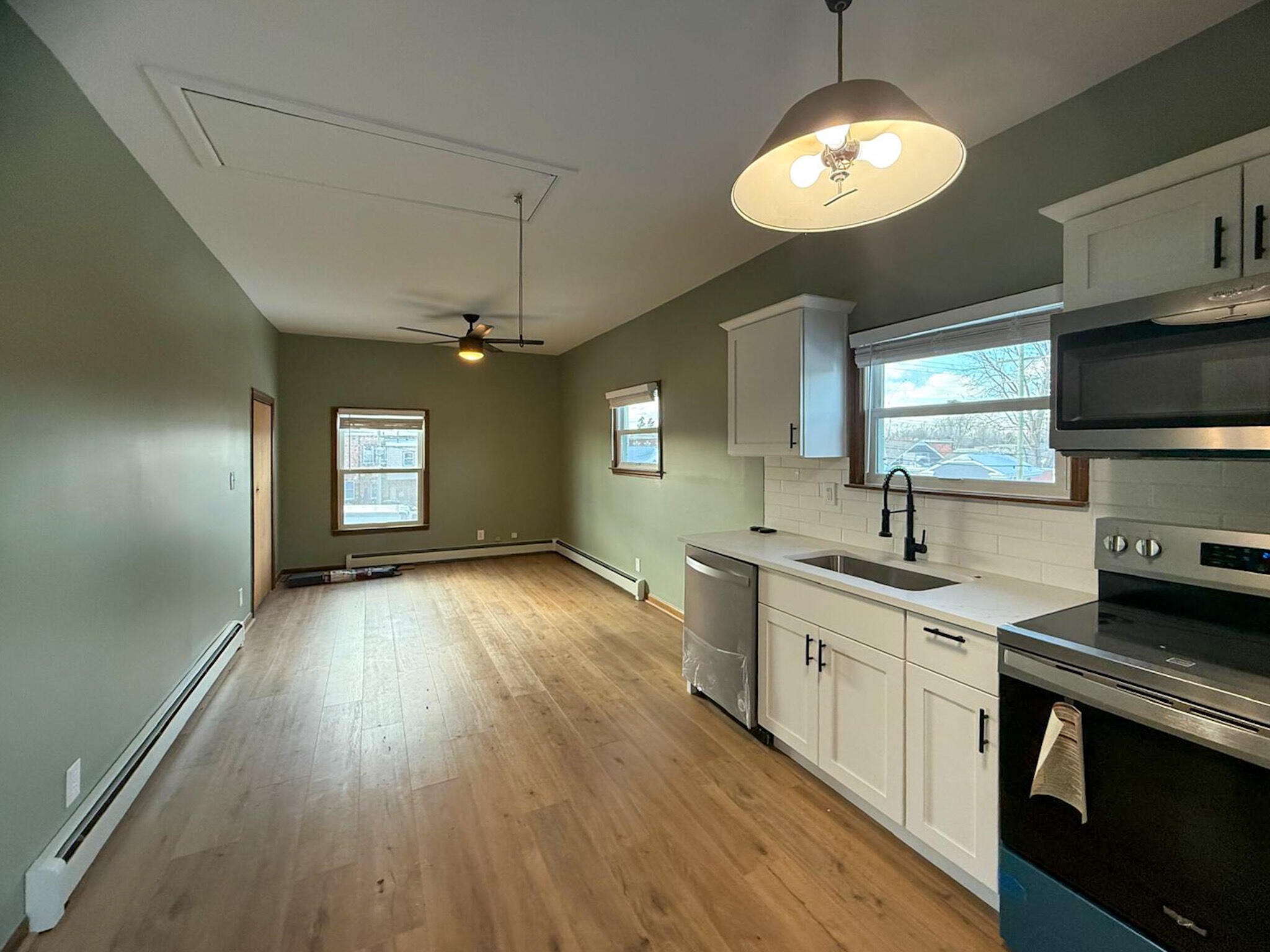 36465 Main Street Upper