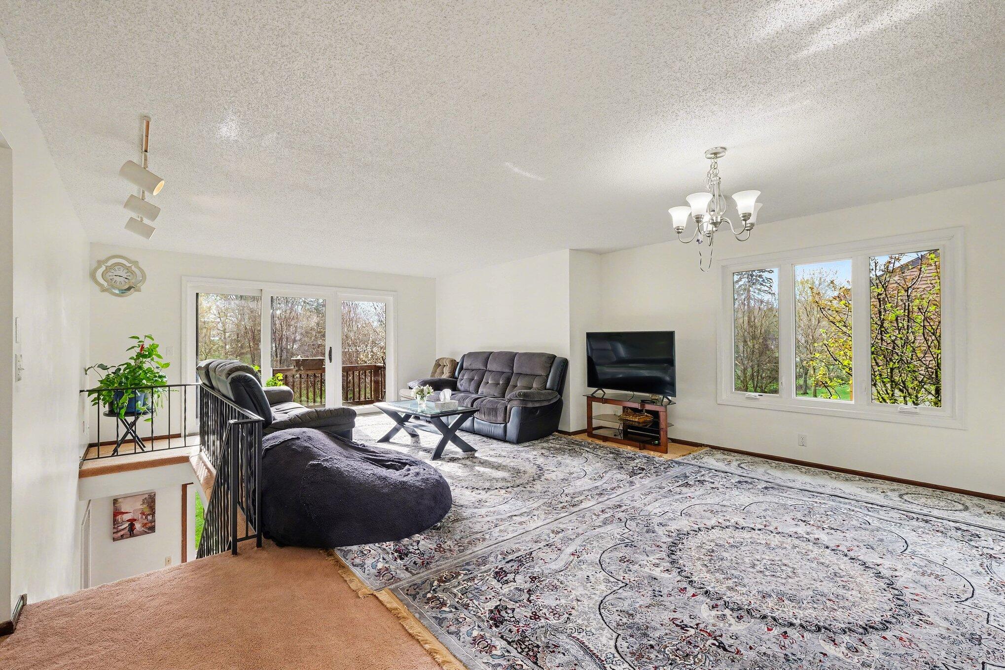 625 Maple Creek Drive