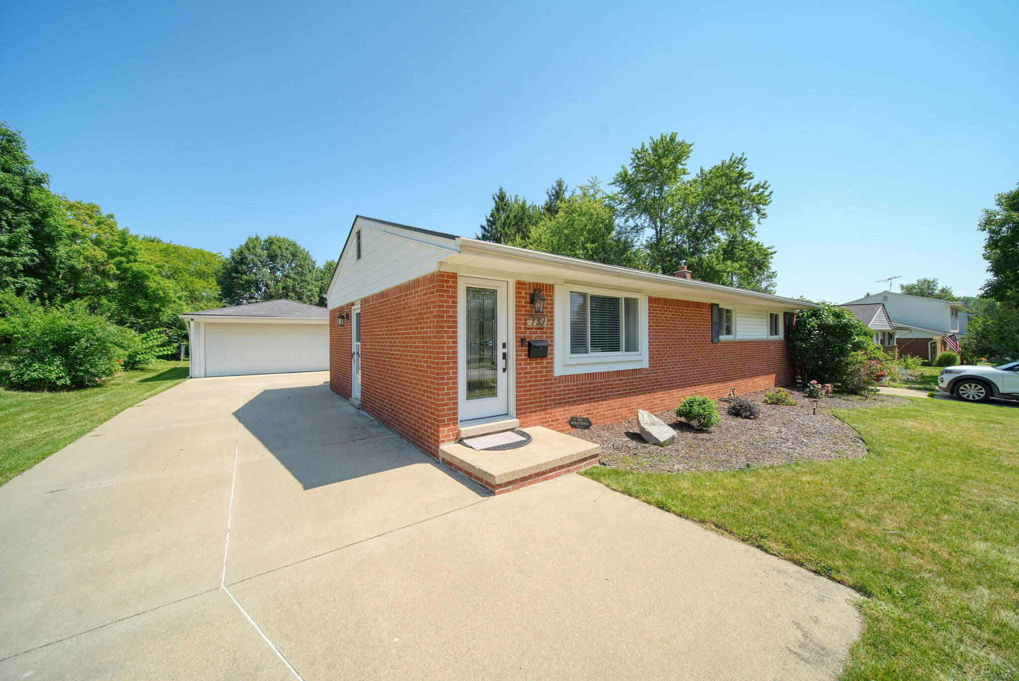 732 Bassett Drive