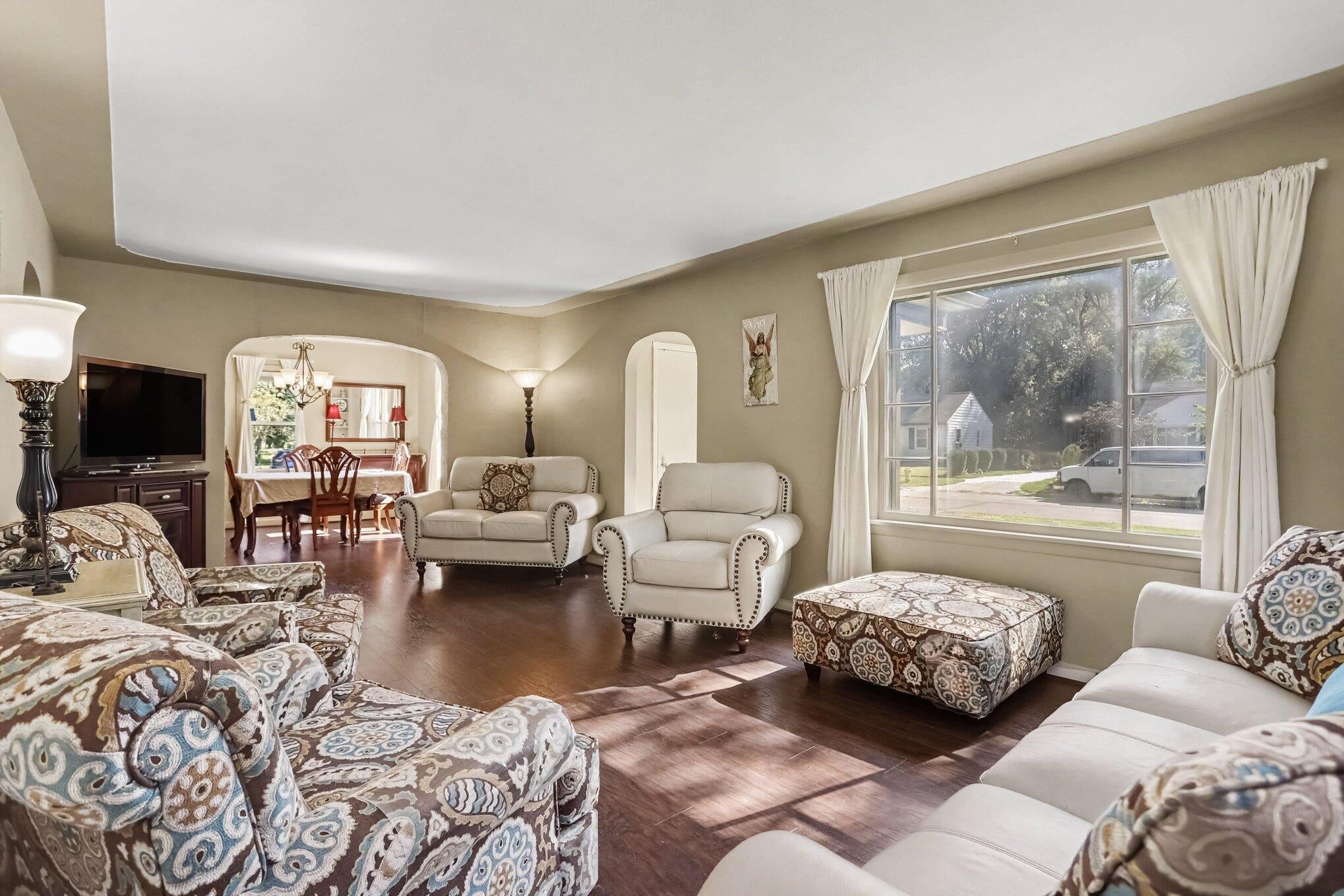 169 24th Street N