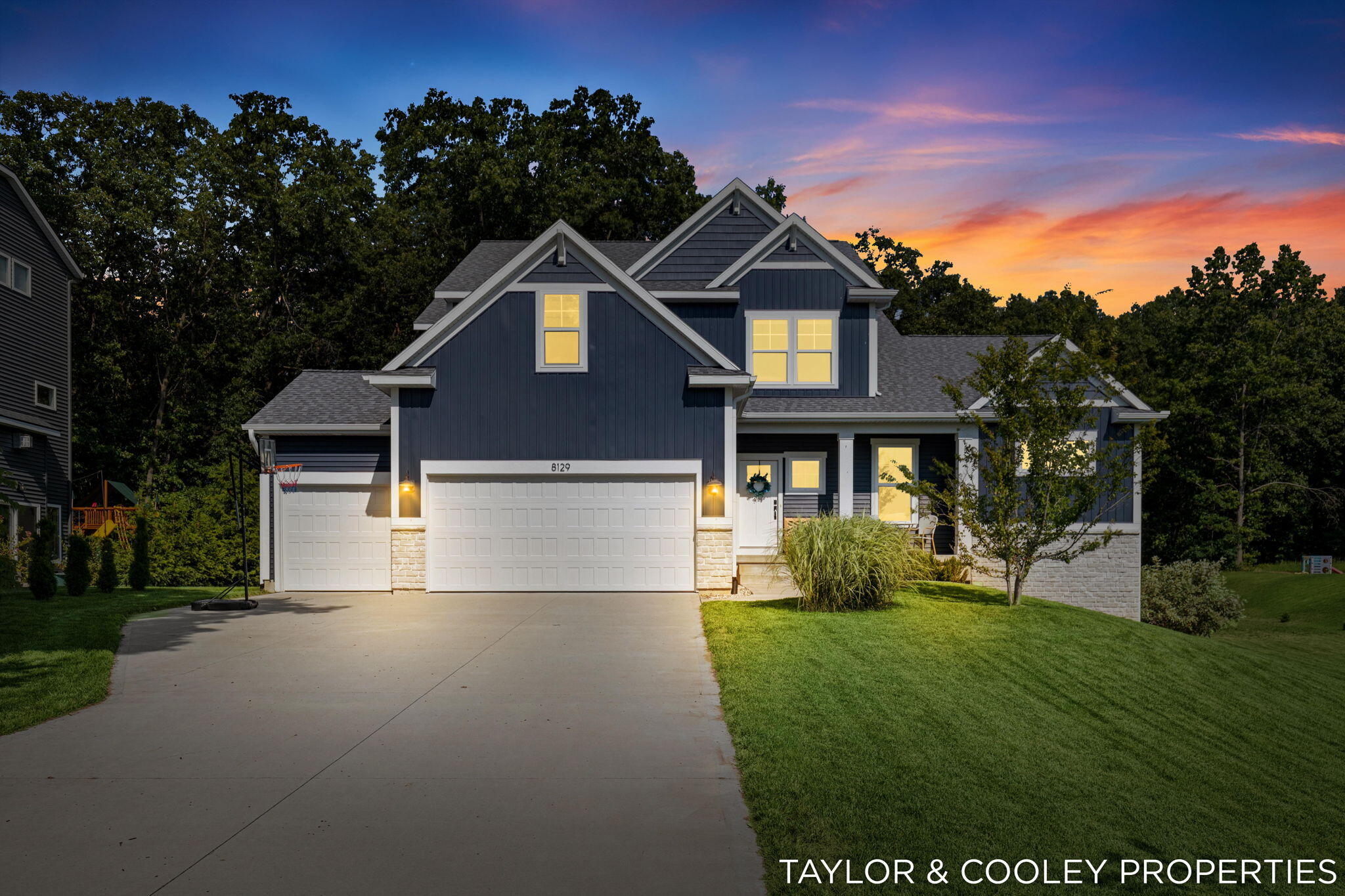 8129 Honeysuckle Hill Court SE
