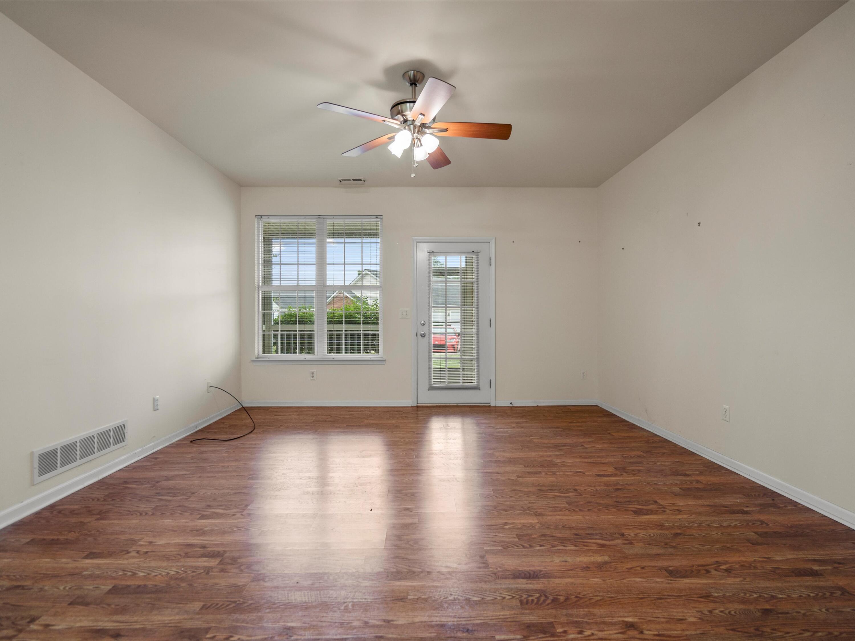 846 W Summerfield Gln Circle