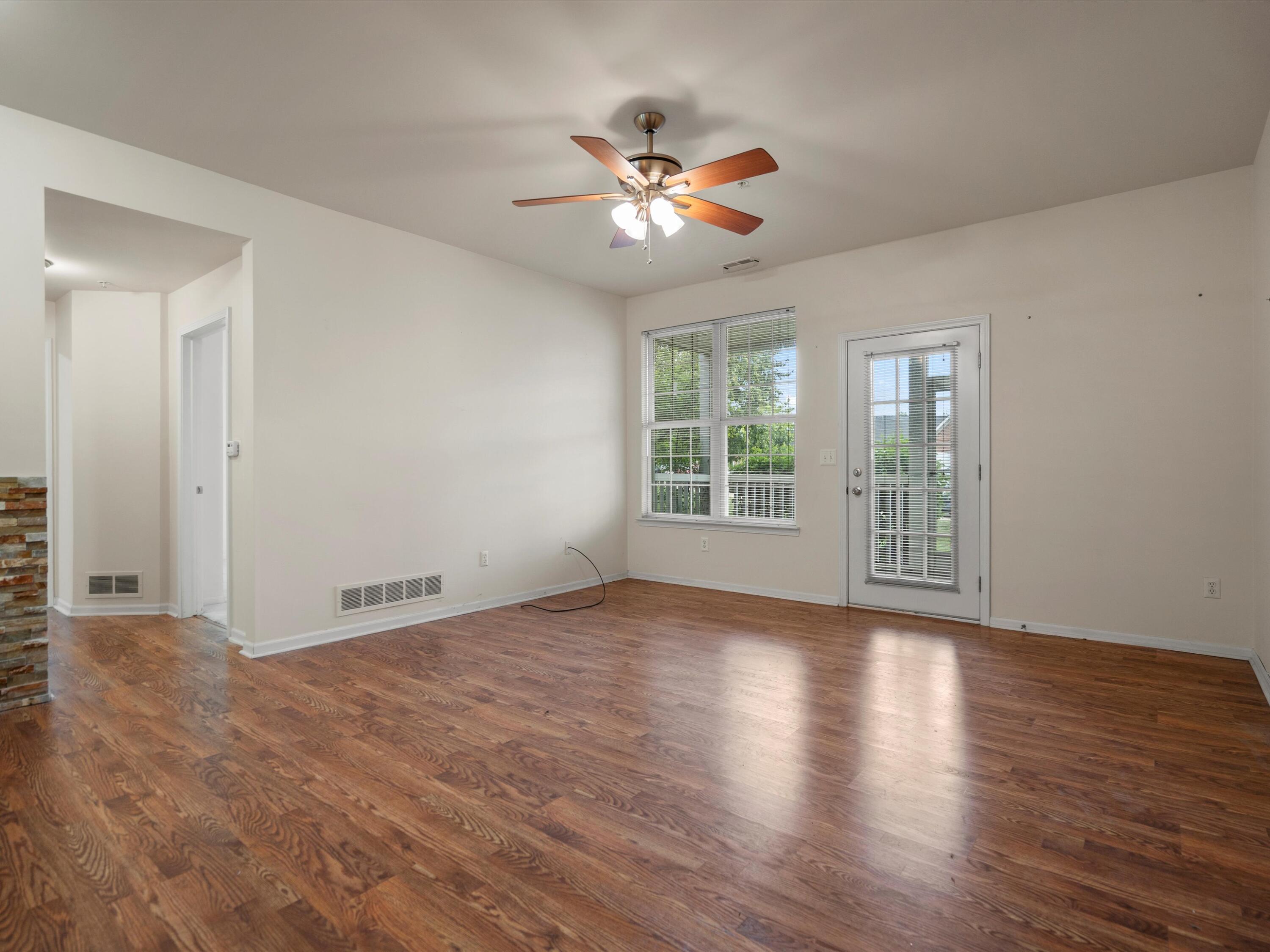 846 W Summerfield Gln Circle