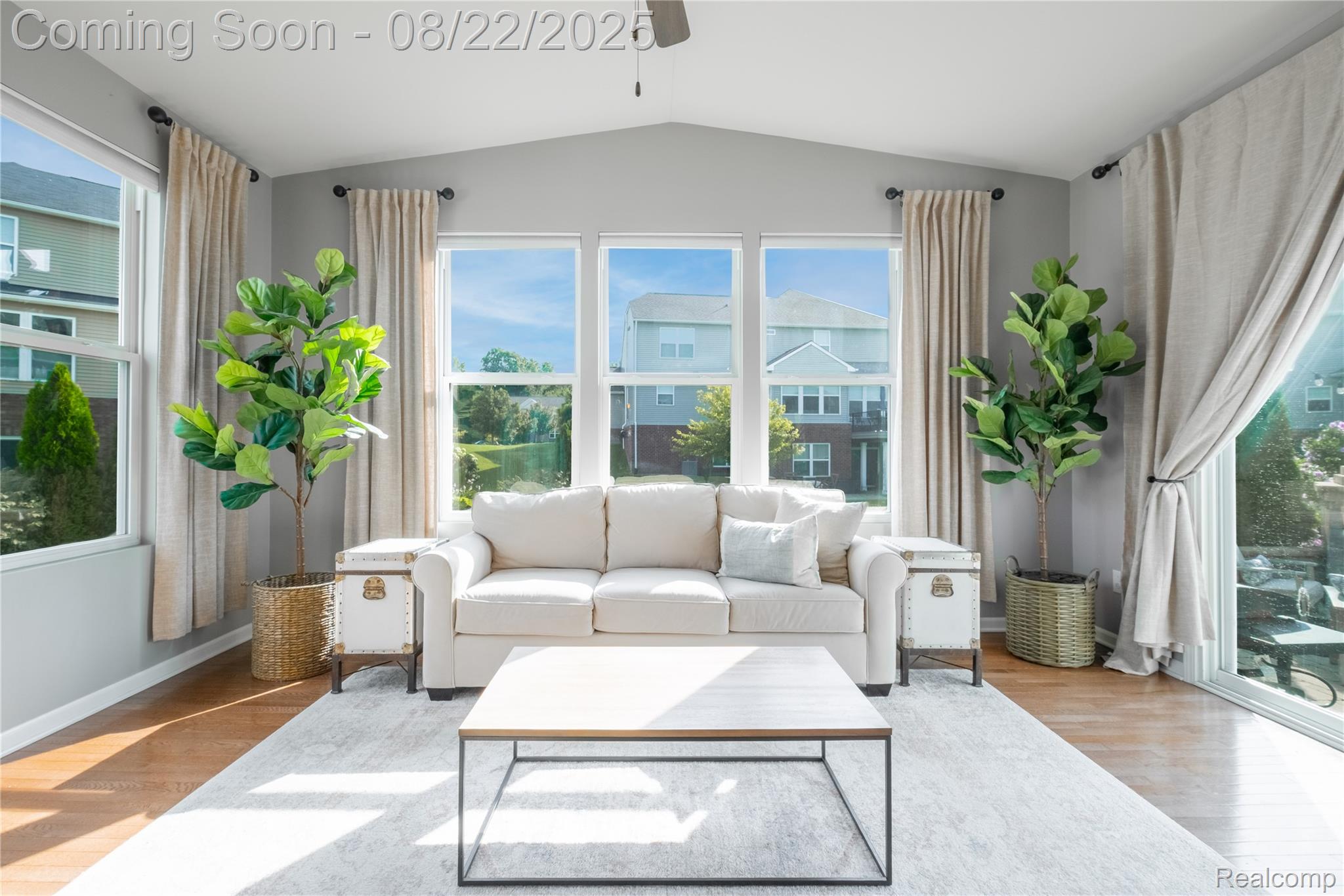 25000 Carriage Lane