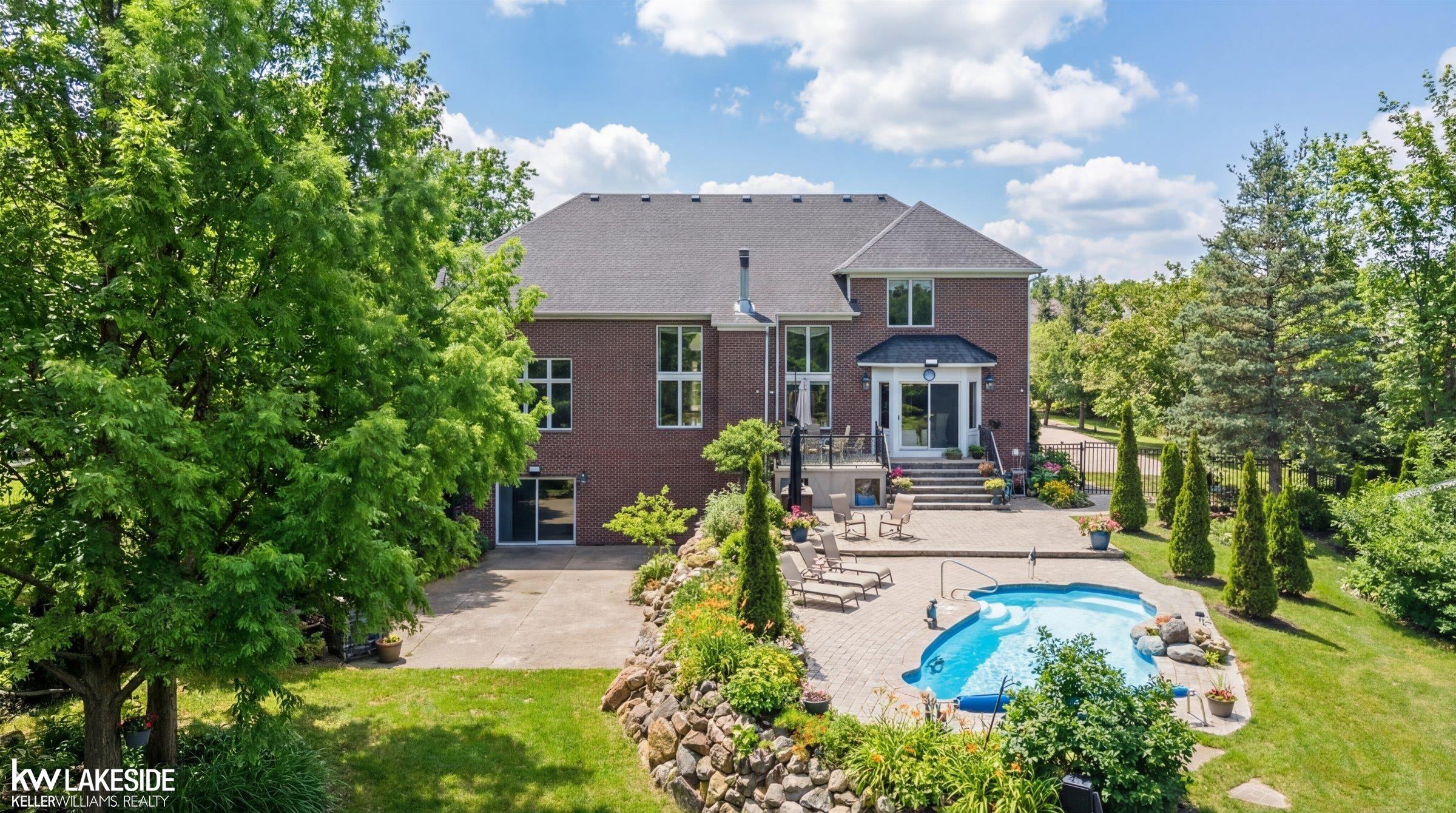 6120 Evanswood Street