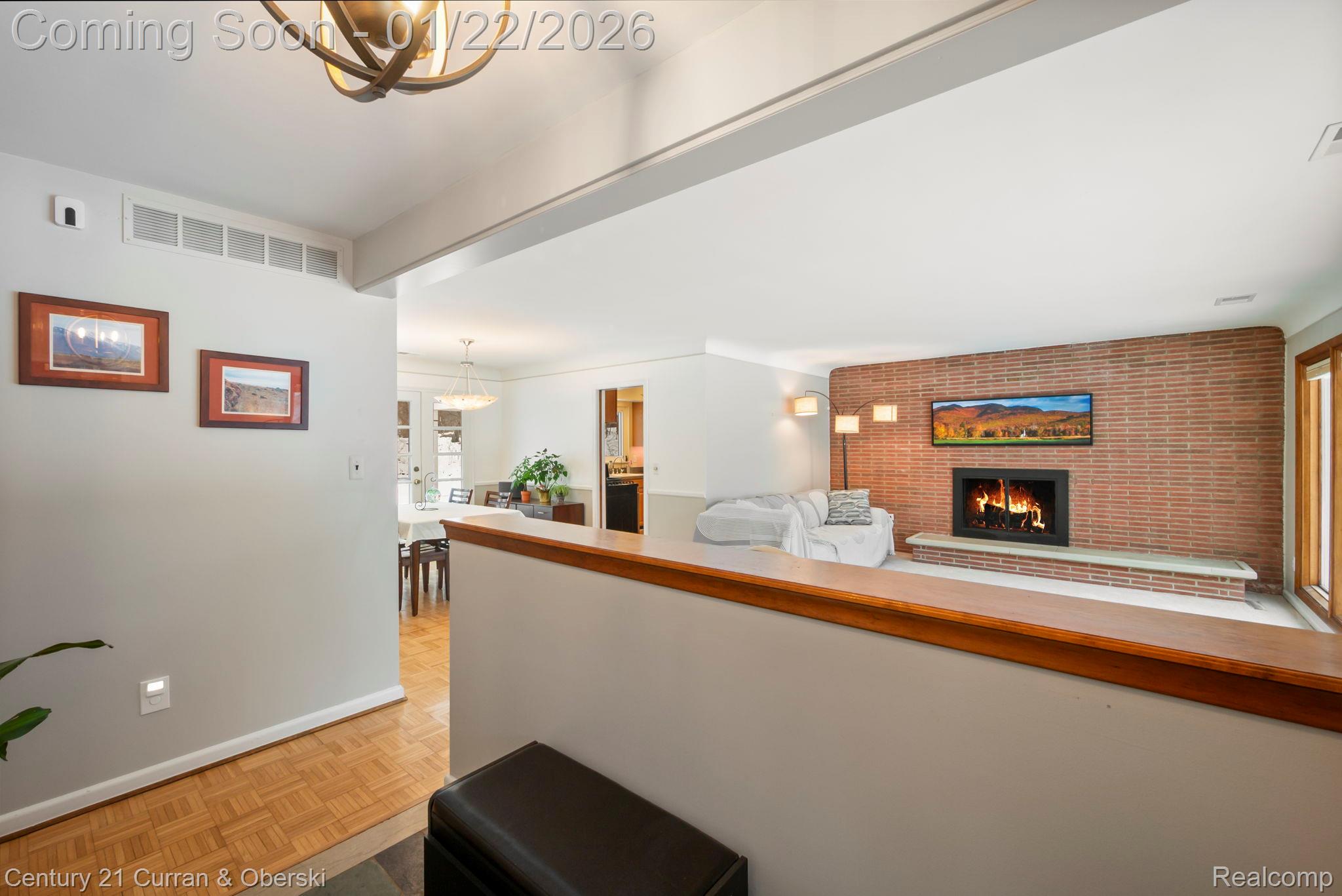 33870 Cotswold Street