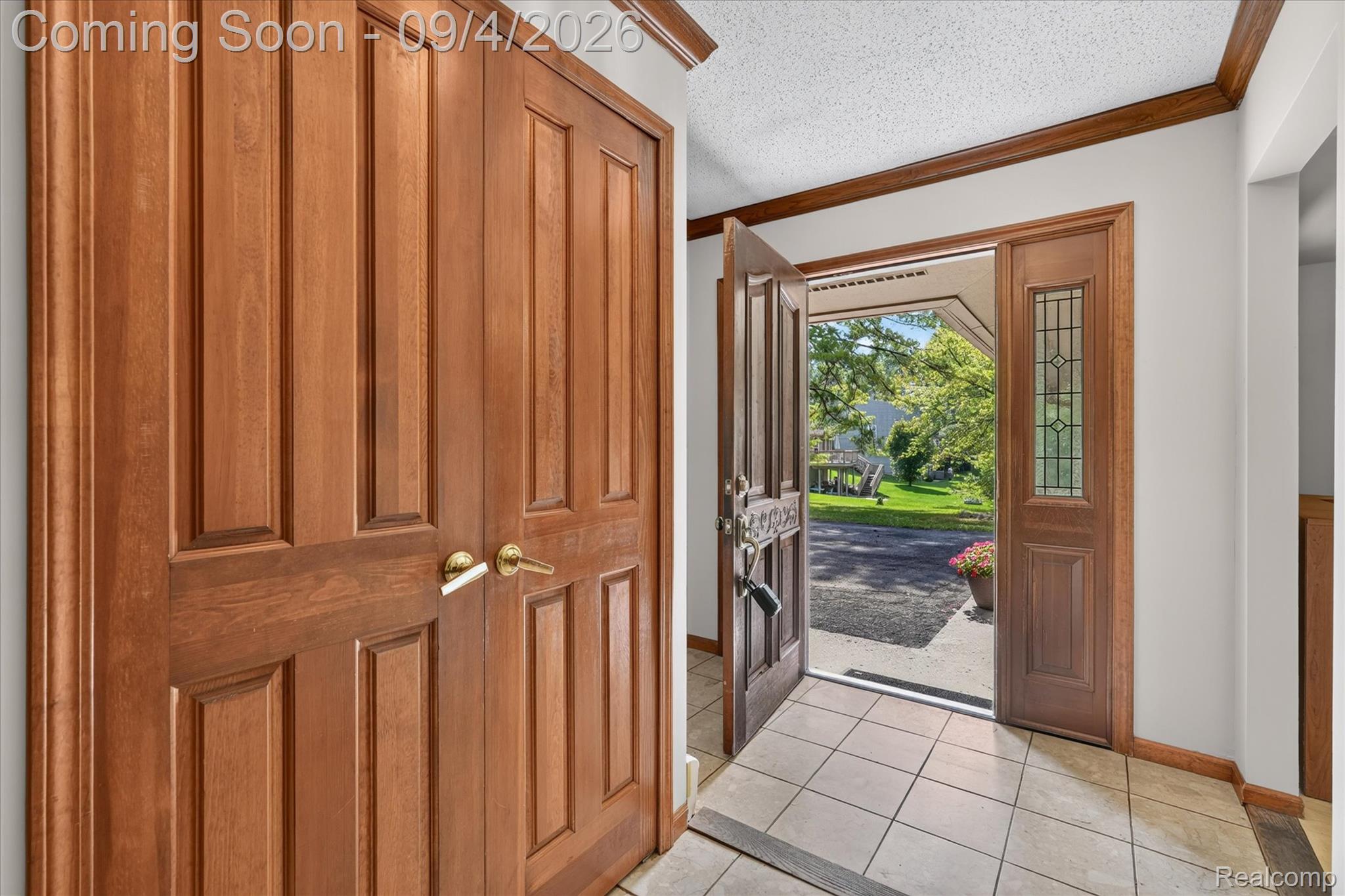 1352 Catherines Way