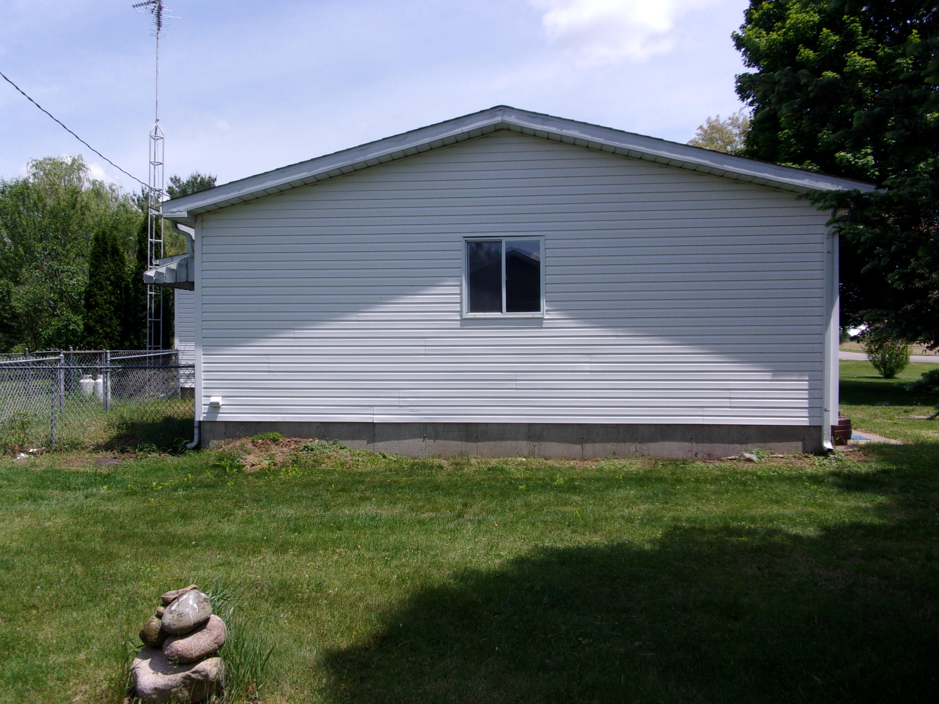 Sherman Township, Michigan 49091, United States, 3 Bedrooms Bedrooms, ,2 BathroomsBathrooms,Residential,Pending,144752