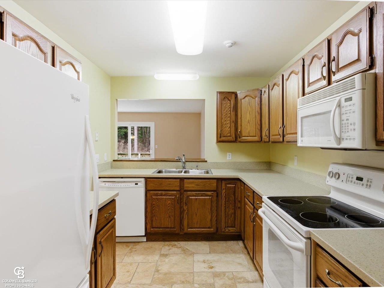 7262 Lakeshore Road