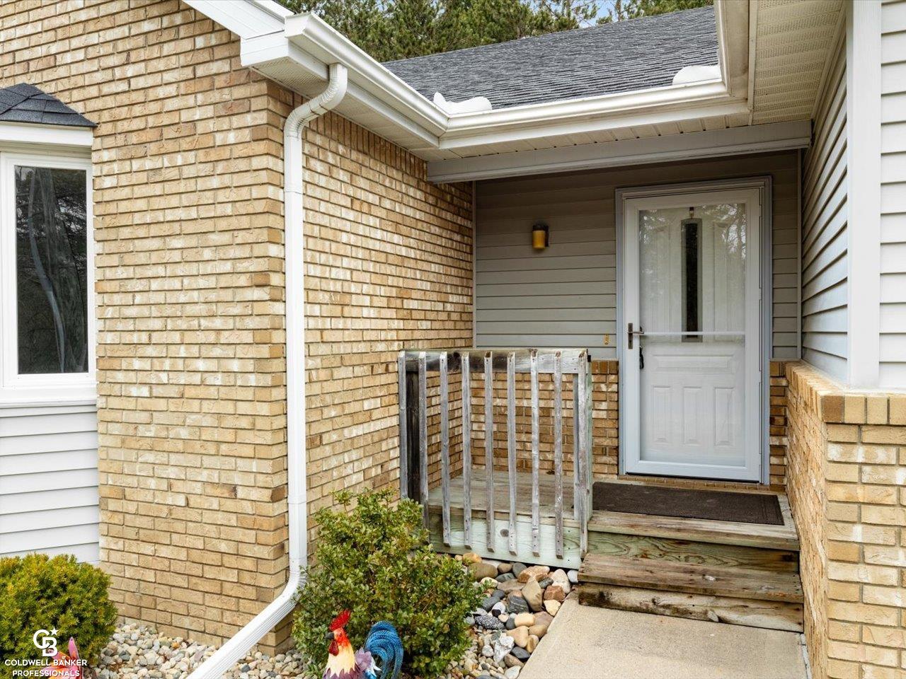 7262 Lakeshore Road