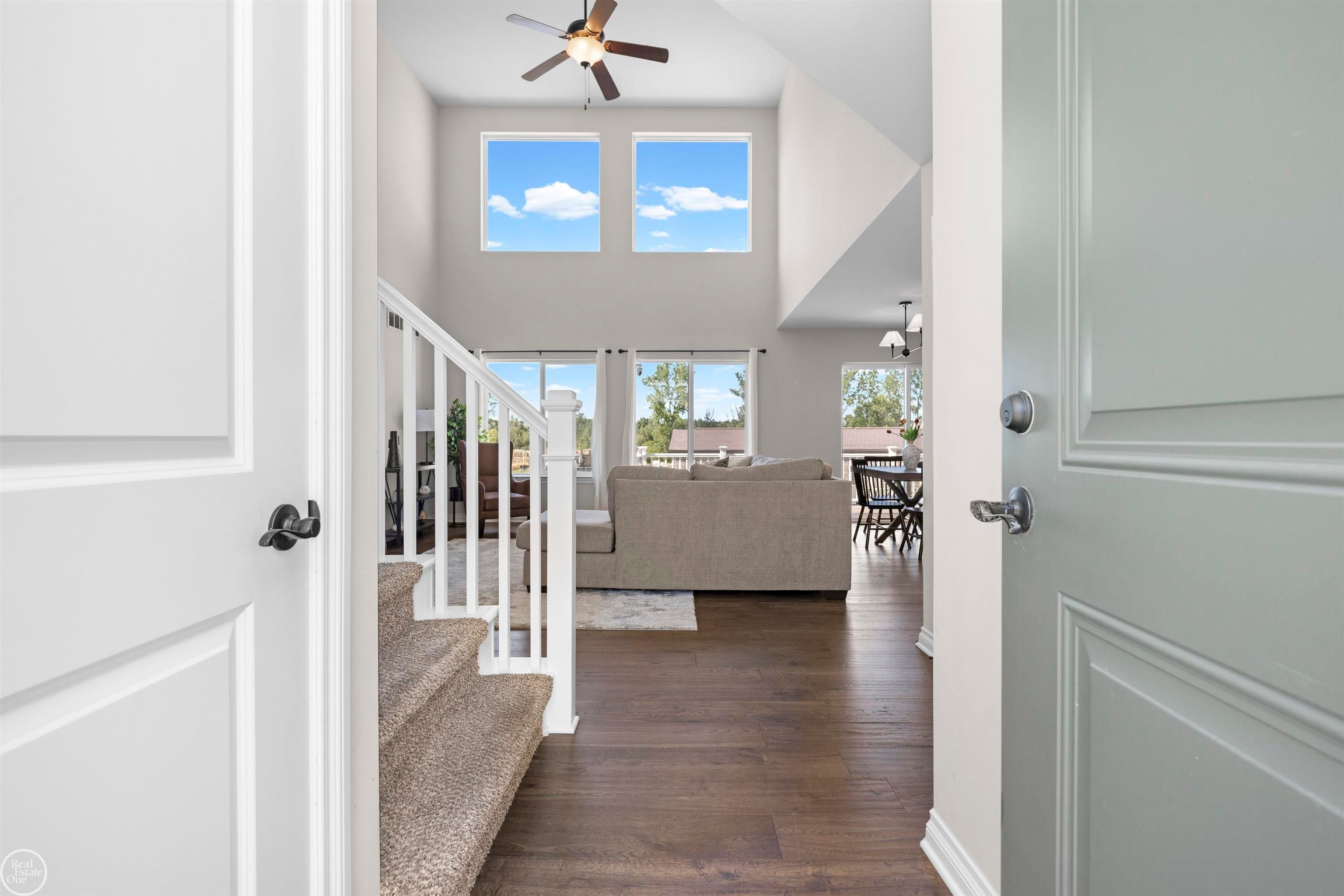 3923 Maple Lane