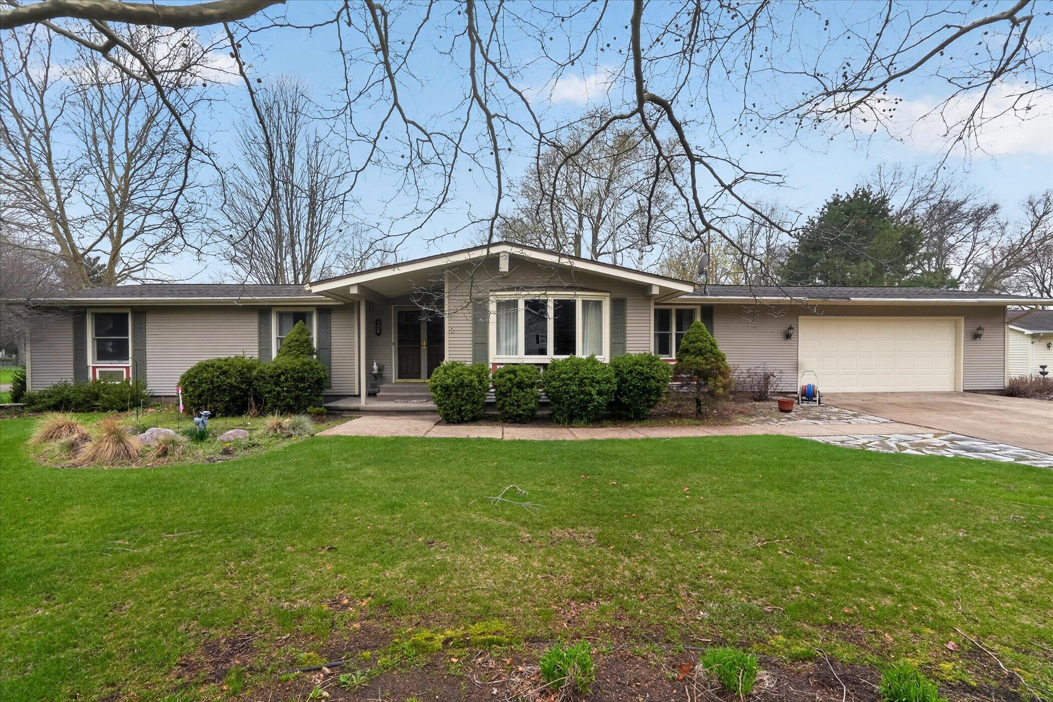 908 Cram Lane