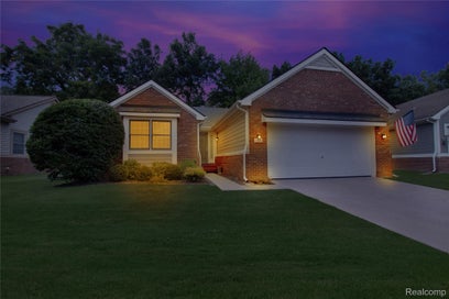 41630 Kenilworth Lane Novi City MI 48377
