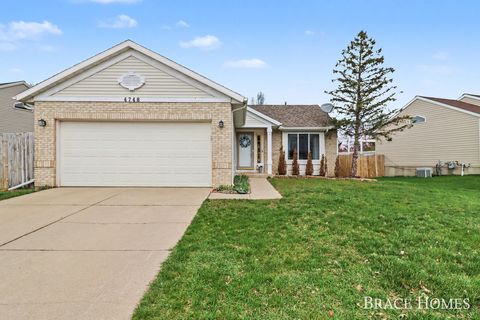 4748 Meadow Lake Drive SE Kentwood City MI 49512