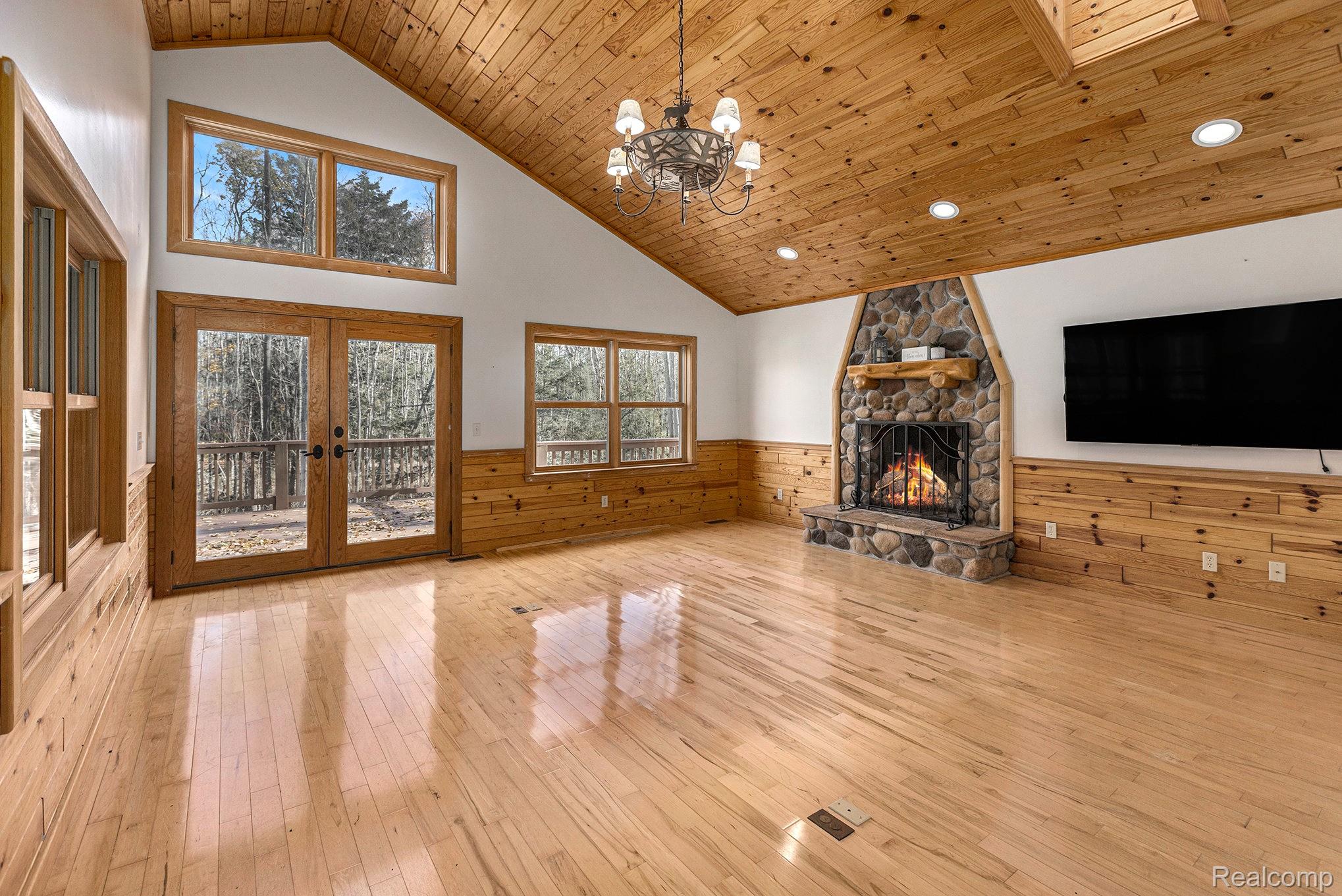2446 Spayde Road