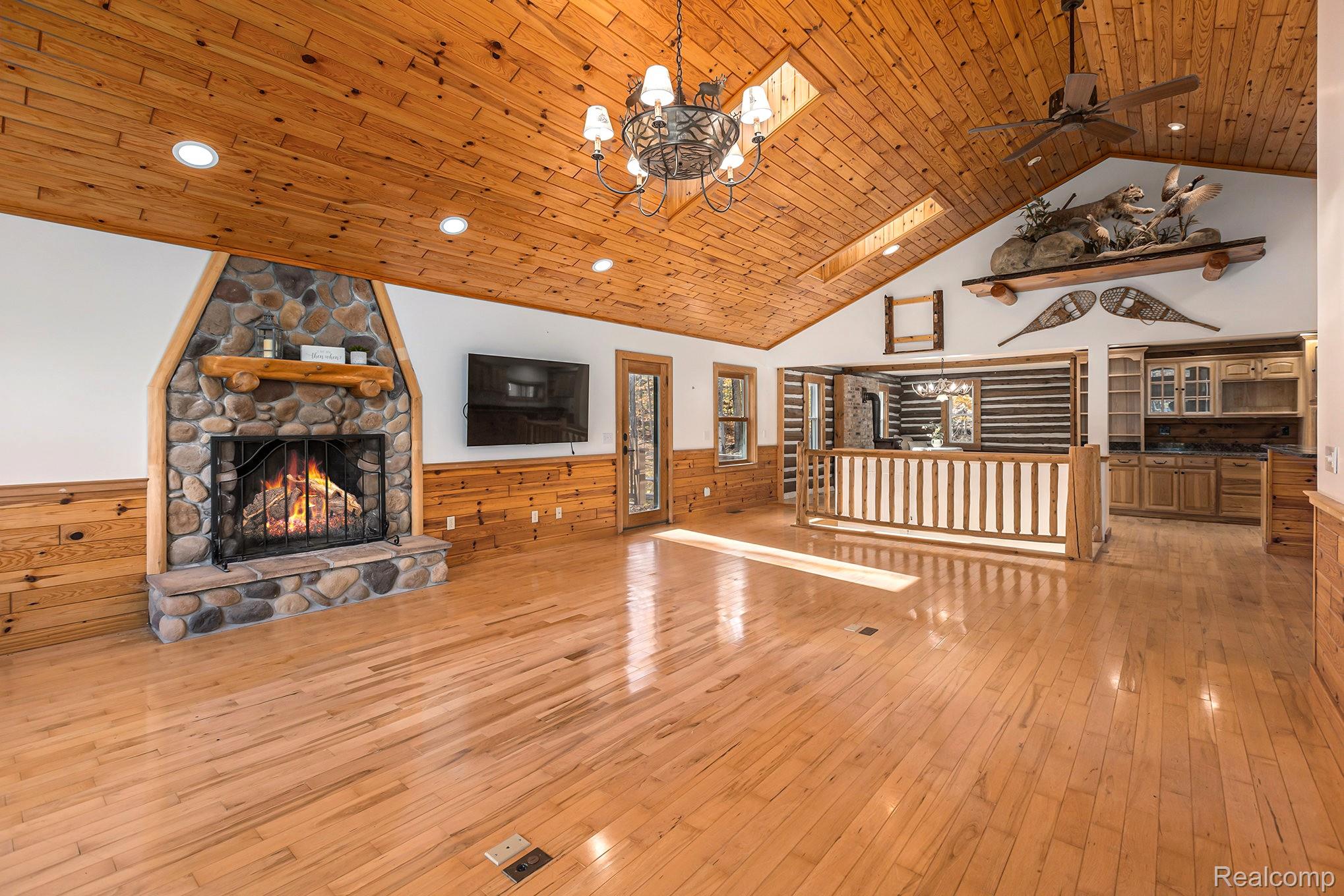 2446 Spayde Road