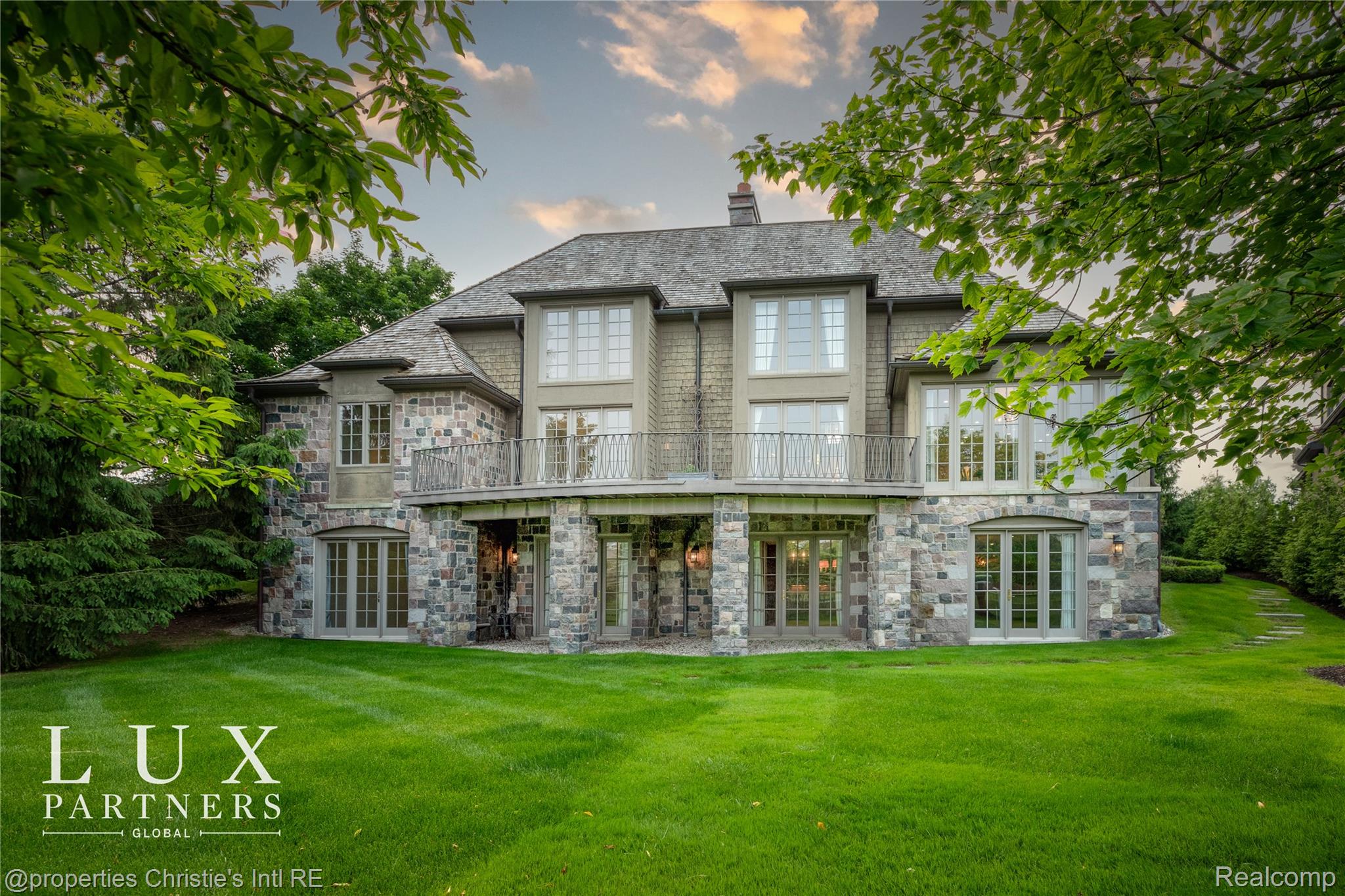 2937 Turtle Pond Court