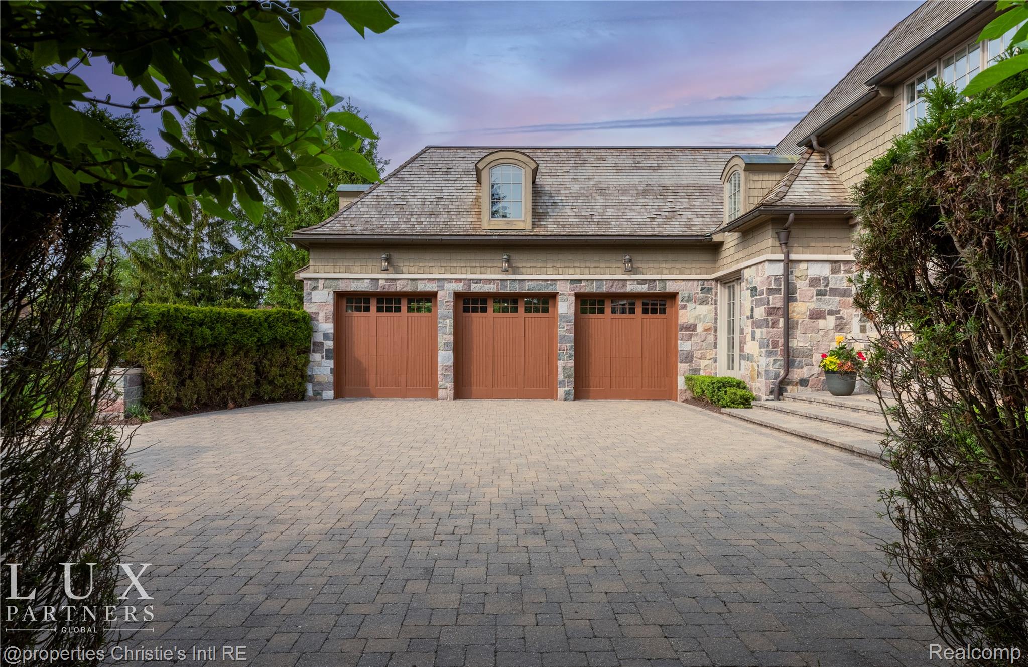 2937 Turtle Pond Court