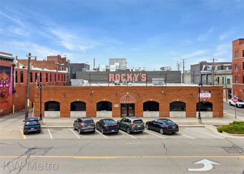 2489 Russell Street Detroit City MI 48207