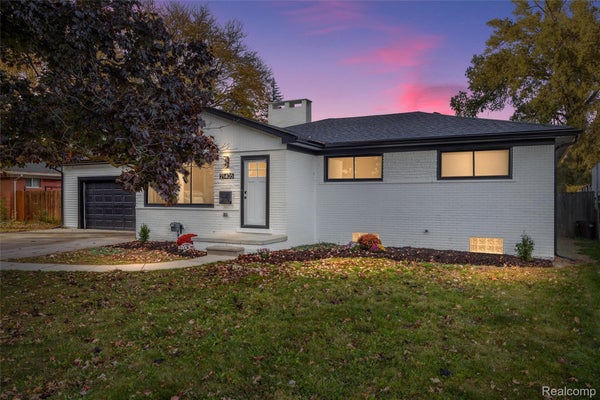 21405 RAYMOND ST, SAINT CLAIR SHORES, MI 48082 - Image 03269efcd95b80c52cecaff034eb8103/2320044154