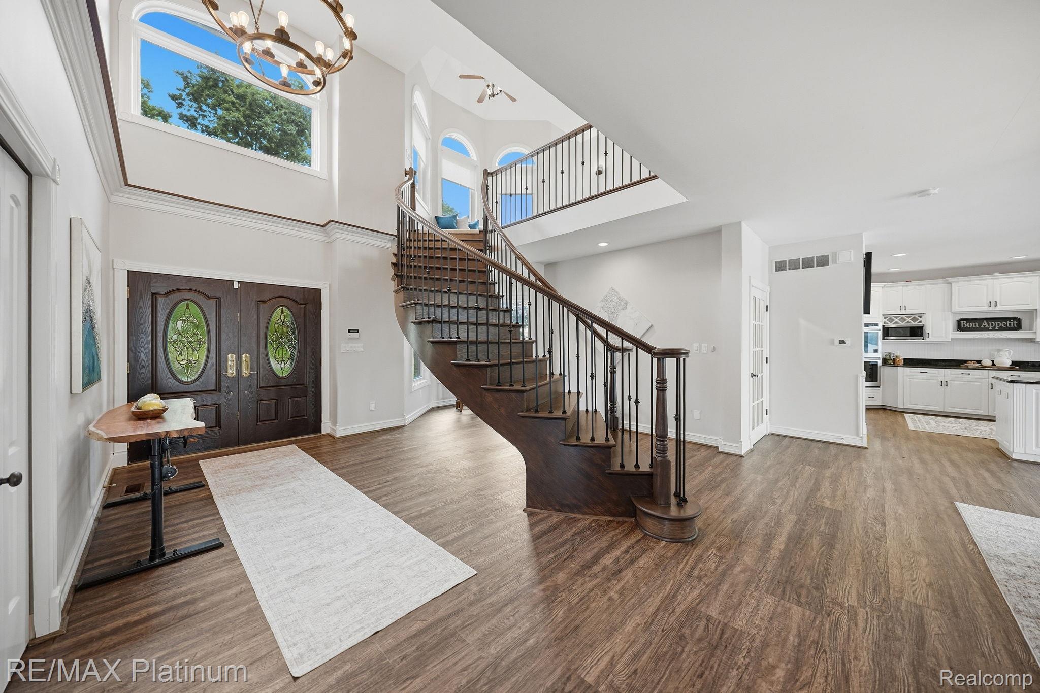 997 Thompson Shore Drive