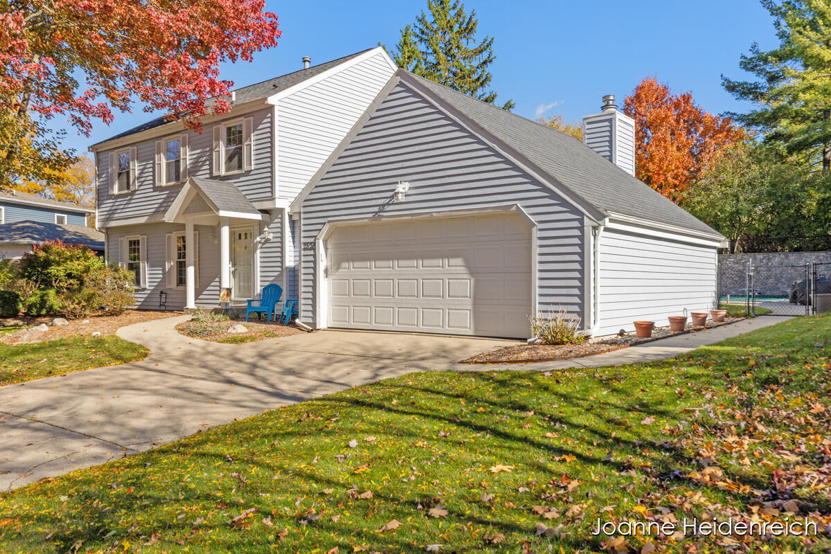 2526 Birchcrest Drive SE