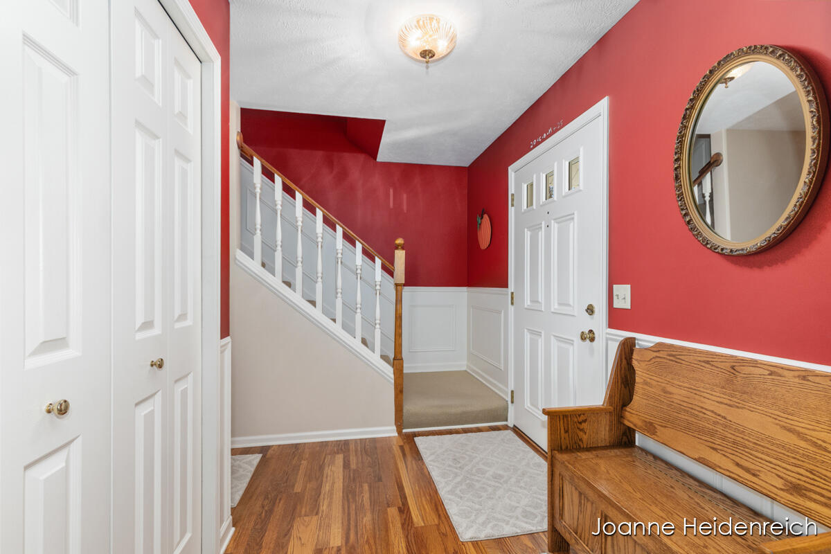 2526 Birchcrest Drive SE