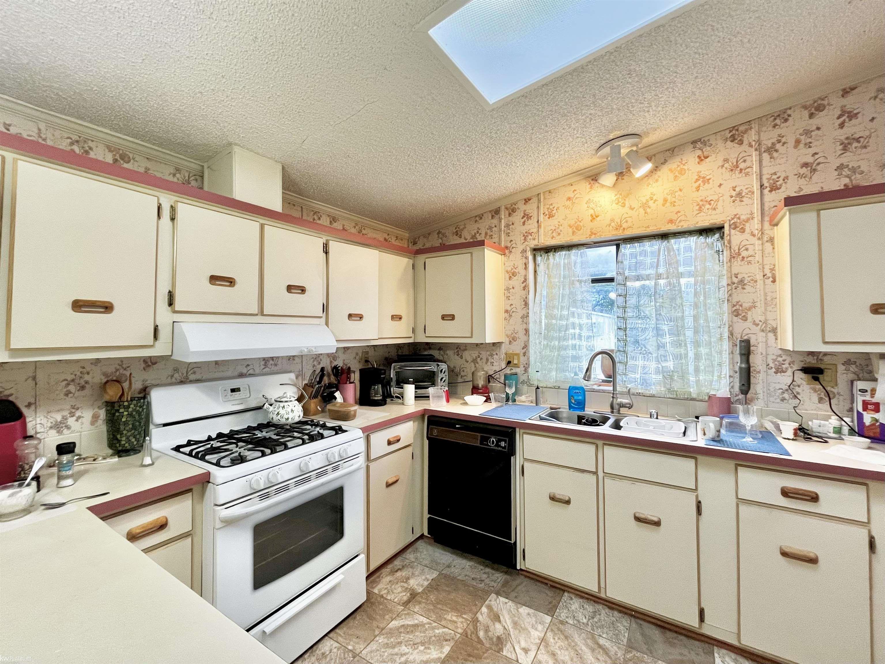 20810 Gaslight Drive