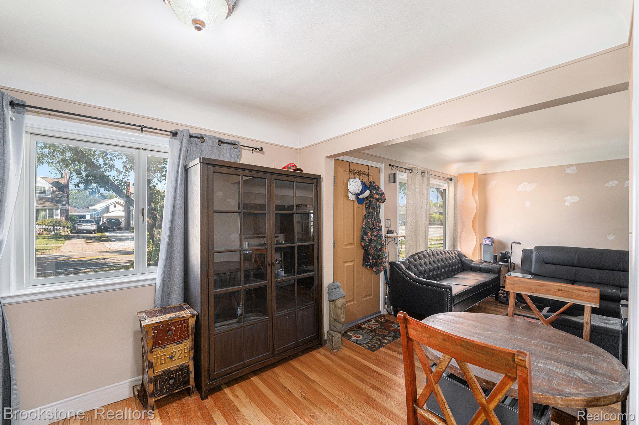 1197 Catalpa Drive