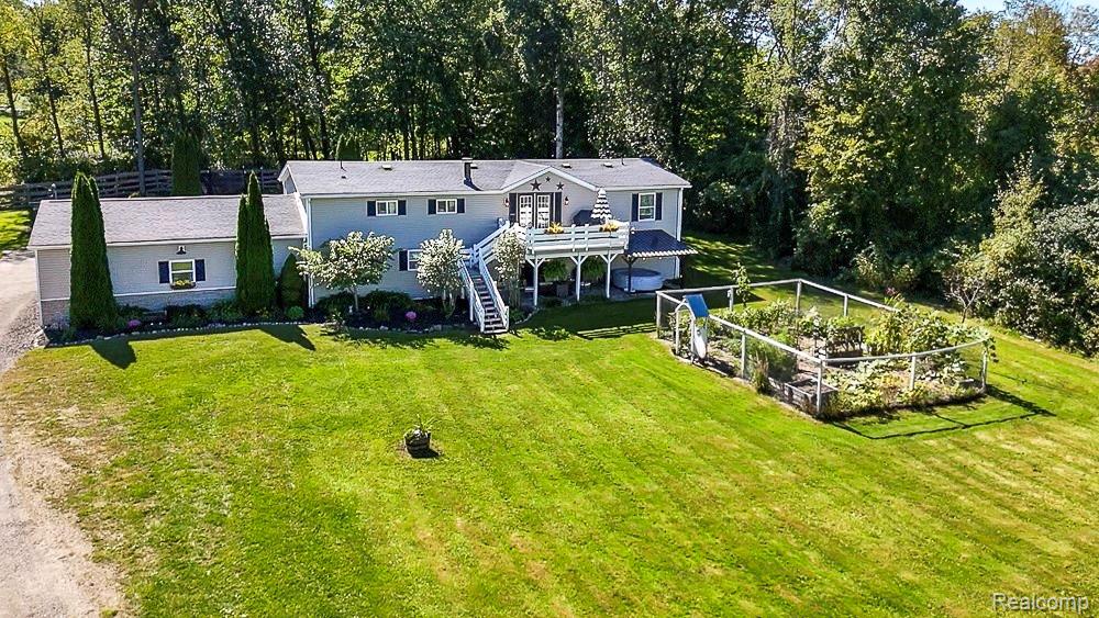 715 W Glass Road