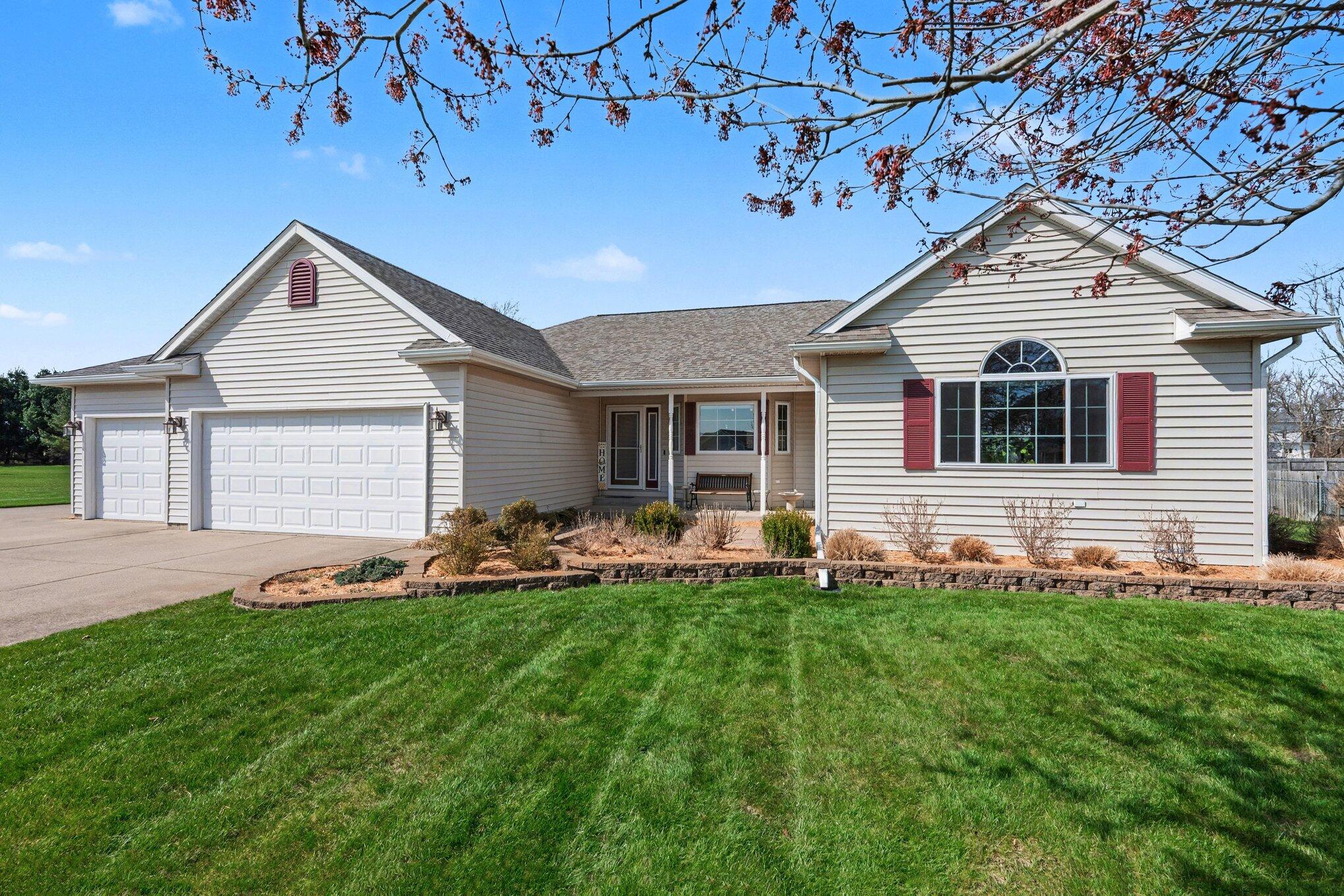 53126 Ridgeview Circle