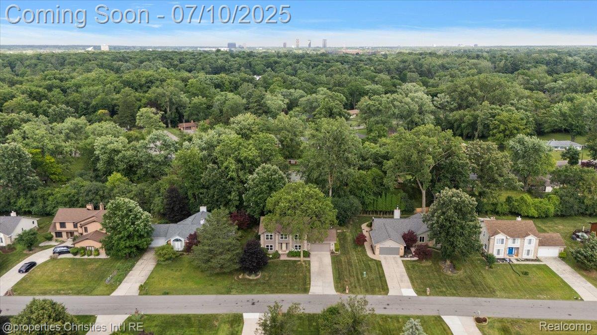 25426 Lindenwood Lane