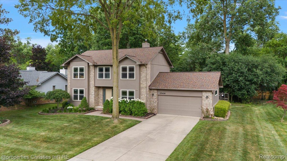 25426 Lindenwood Lane