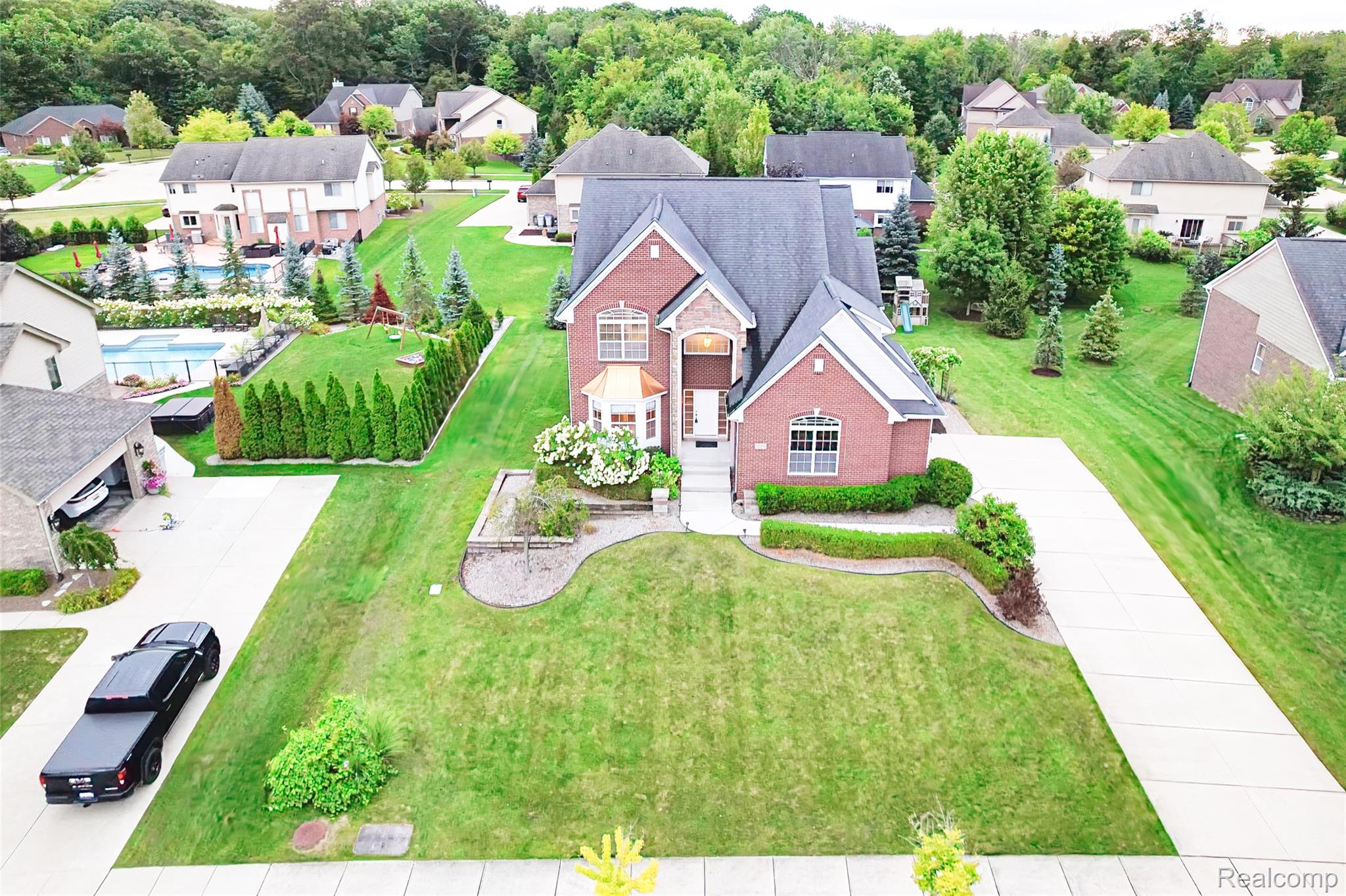 51921 Red Cedar ct