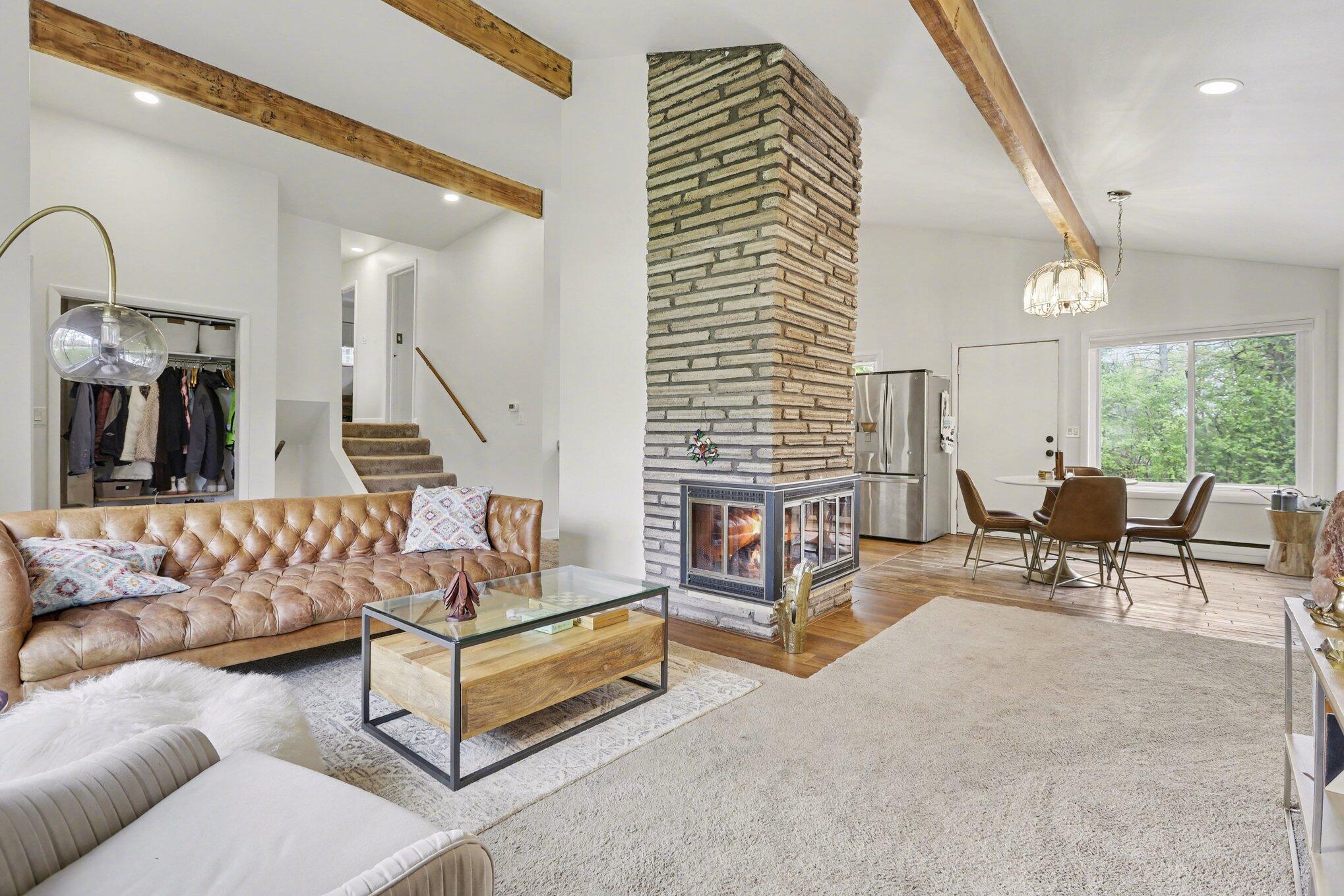 4819 Grandview Drive