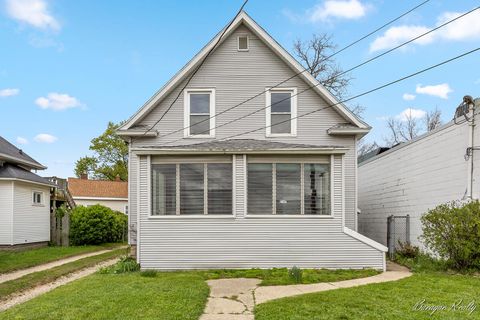 Photo of 2147 Plainfield Avenue NE, Grand Rapids City, MI 49505 (MLS # 65026019569)