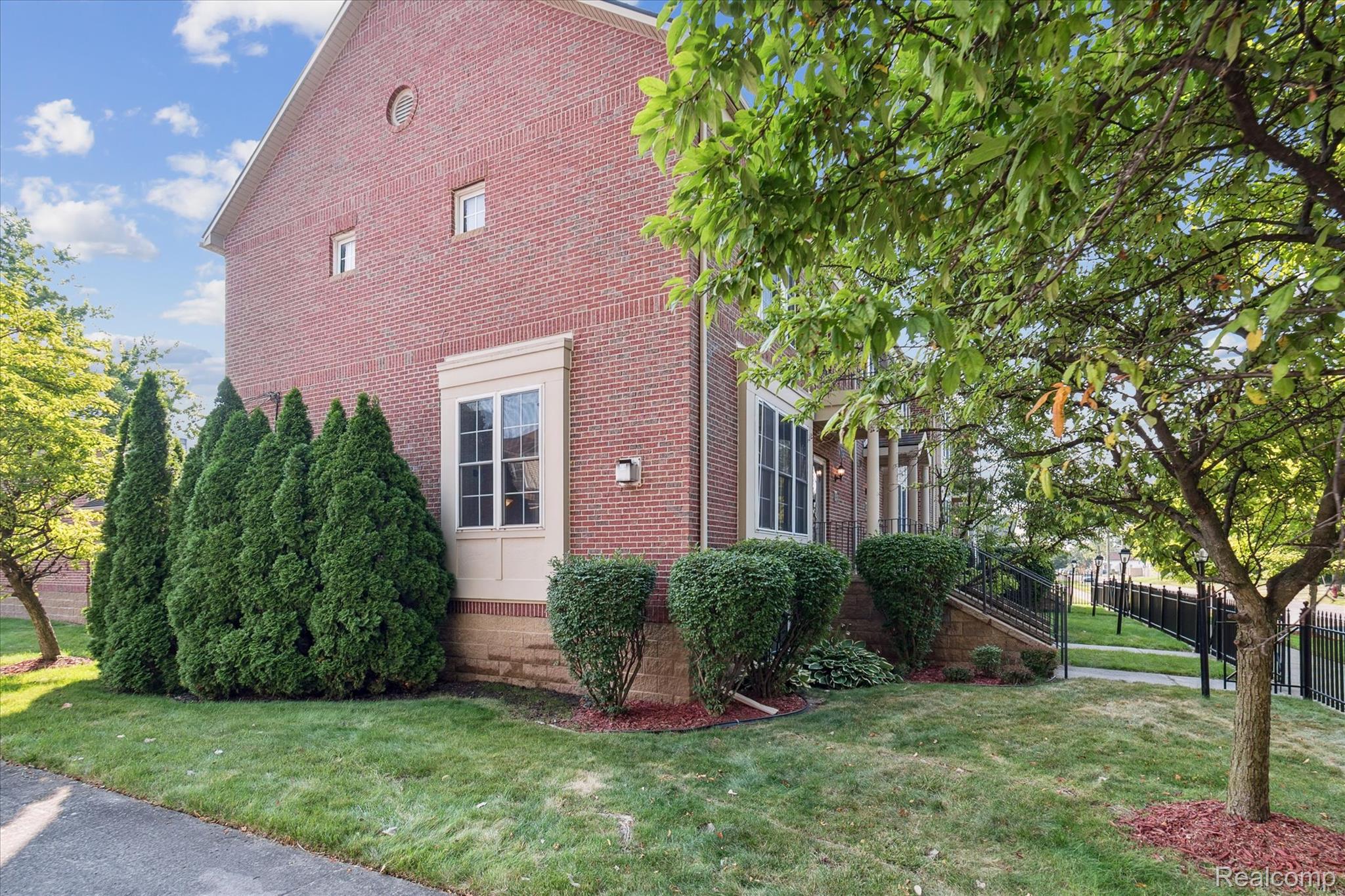 1500 Sheridan Street 17