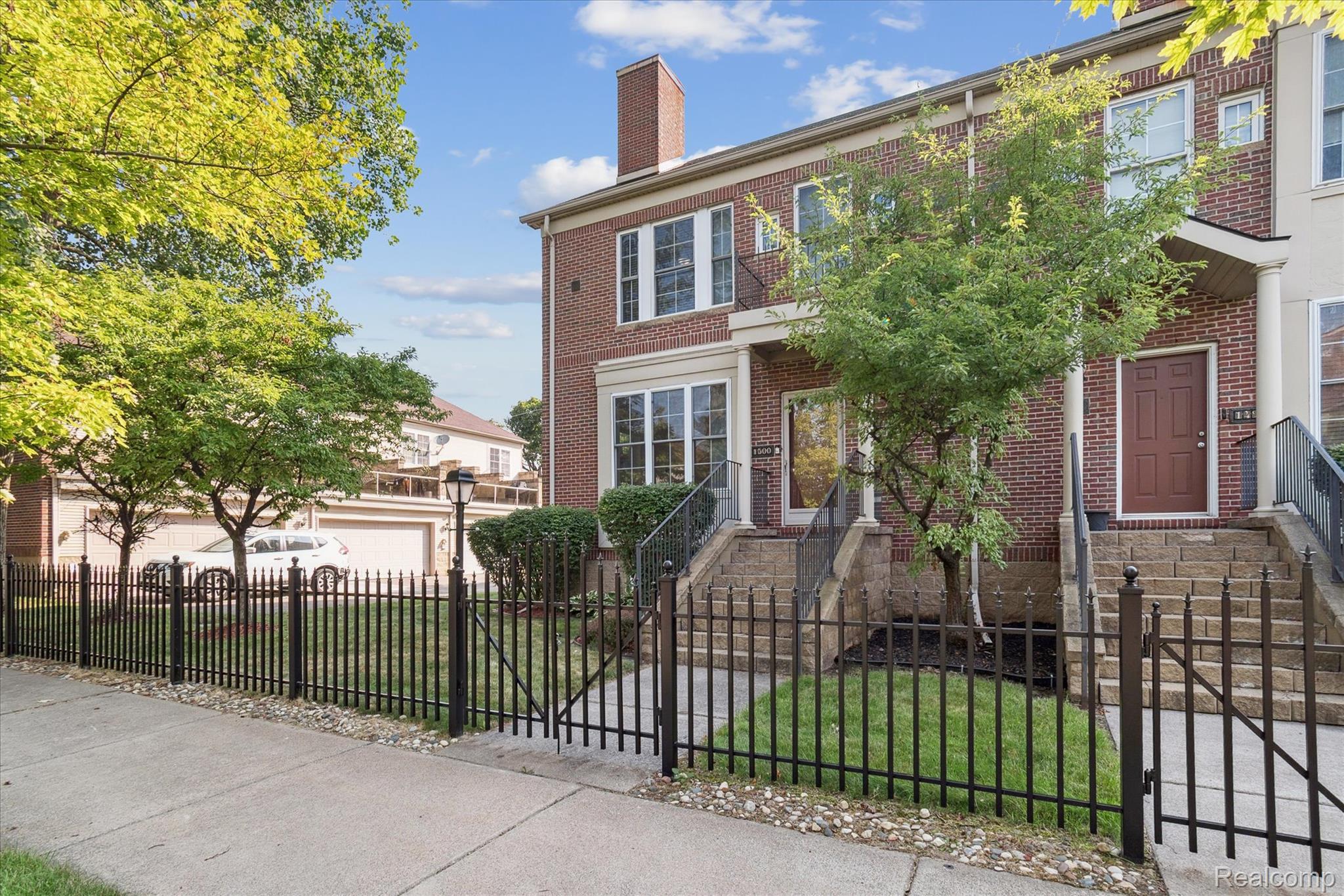 1500 Sheridan Street 17