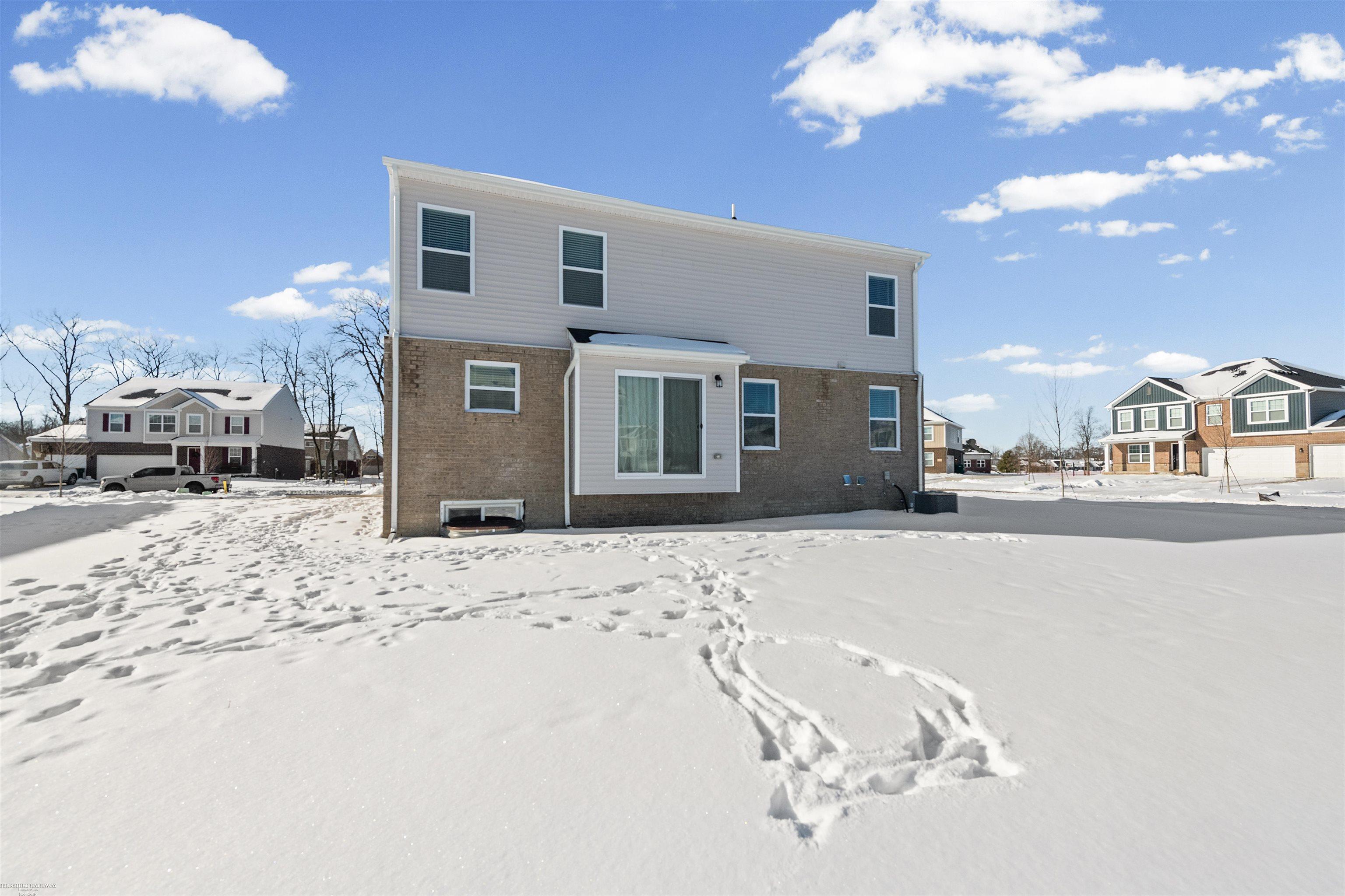 14211 Laurelwood Drive