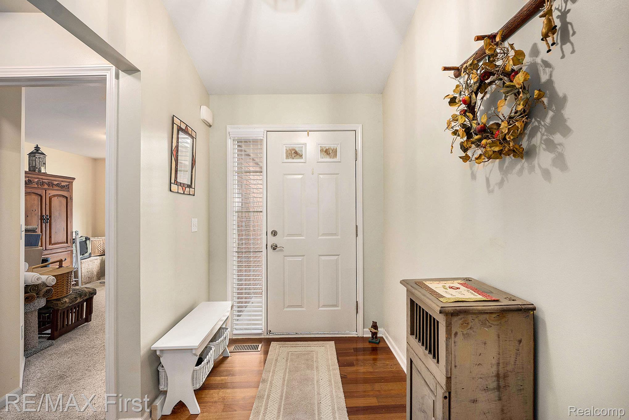 47231 Admirals Cove Lane