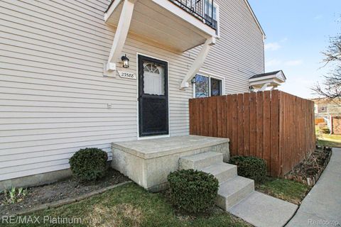 23588 N Rockledge Novi City MI 48375