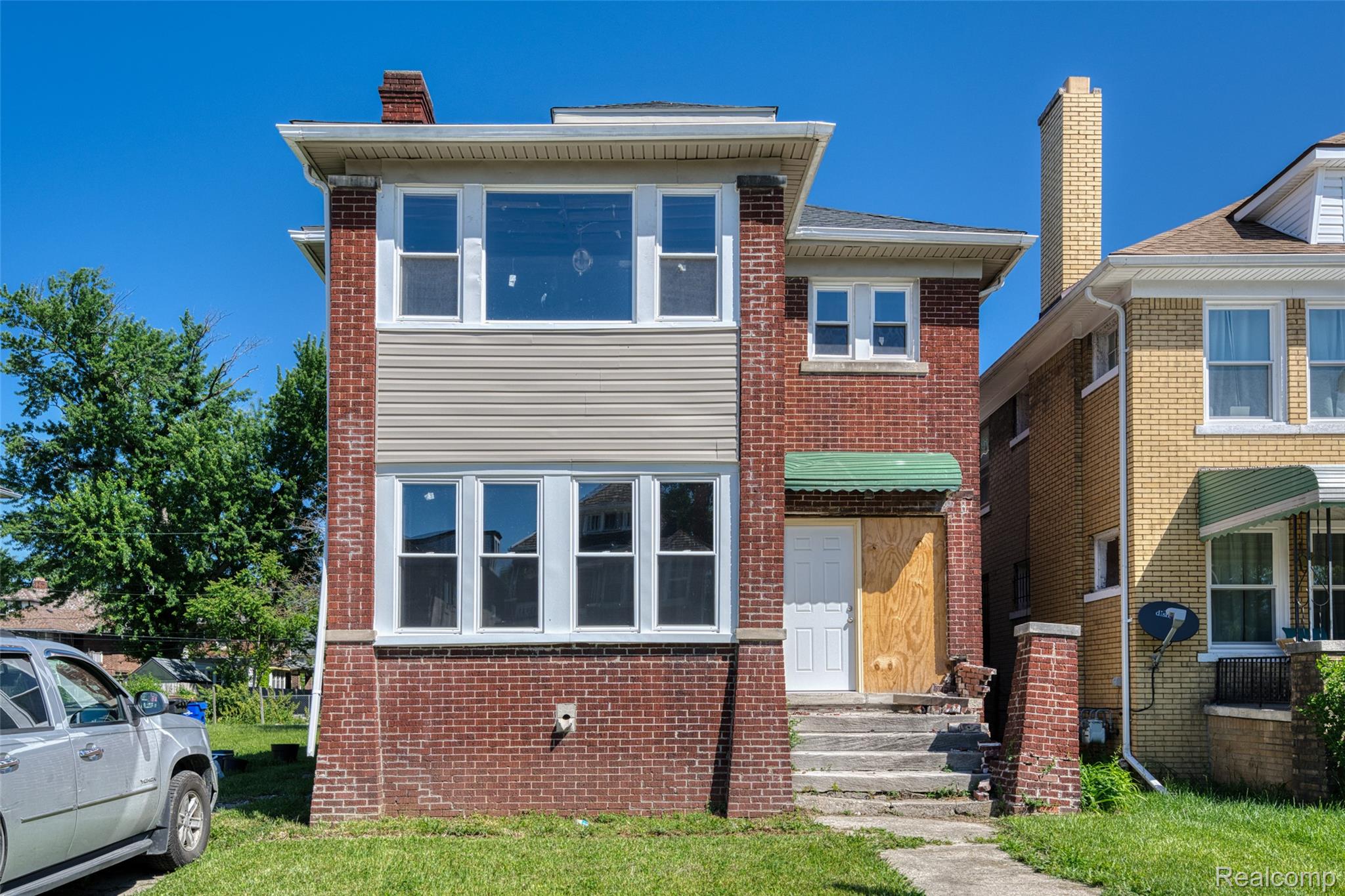 1976 Clairmount Street