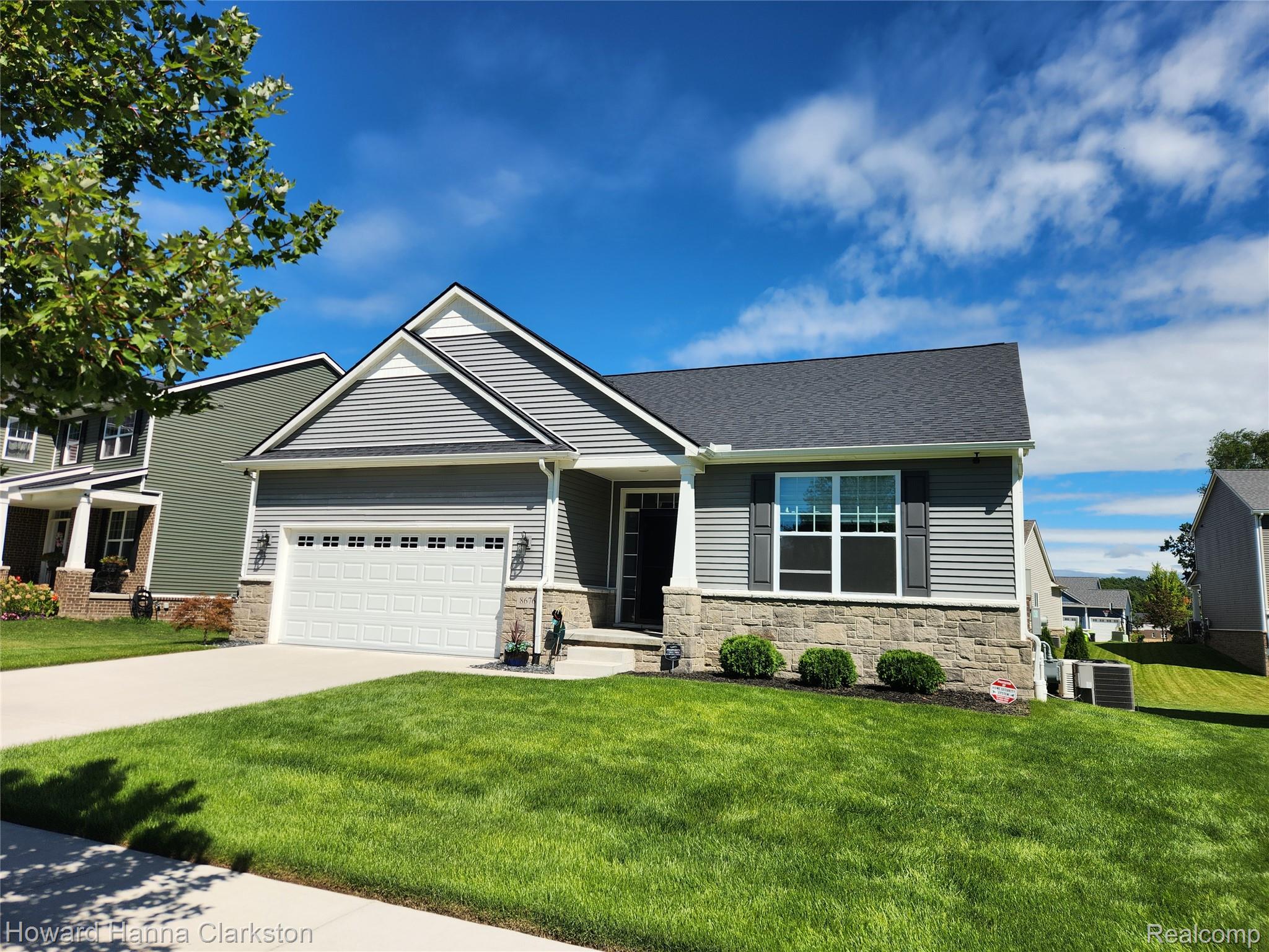 8676 Sawgrass Lane