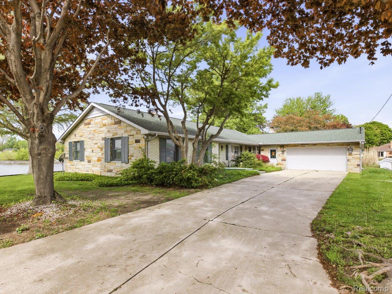 2857 Riverwood Court