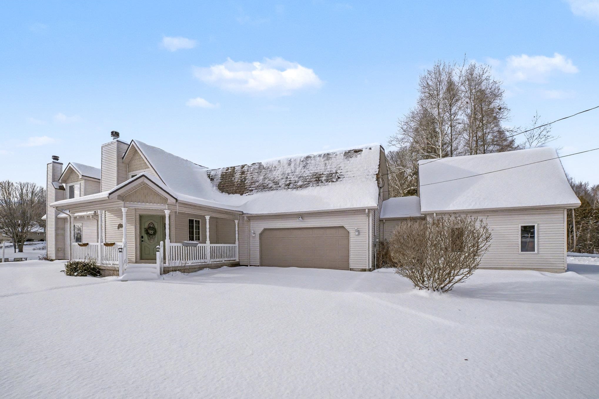 7746 Five Lakes Drive